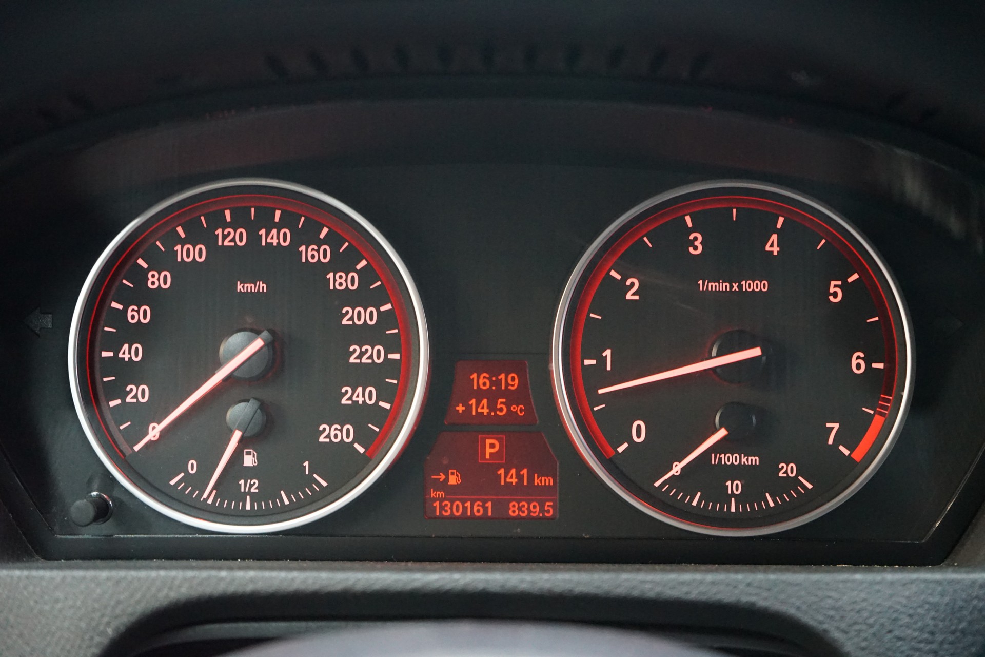 BMW X5 xDrive 48i (4.8i) Steptronic-image-8