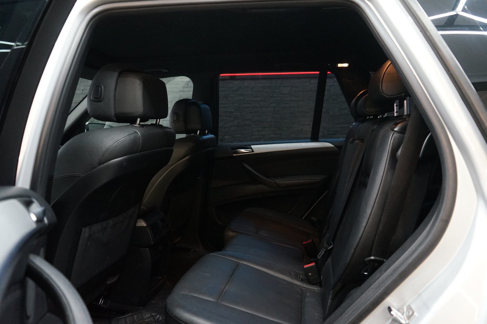 BMW X5 xDrive 48i (4.8i) Steptronic-image-17