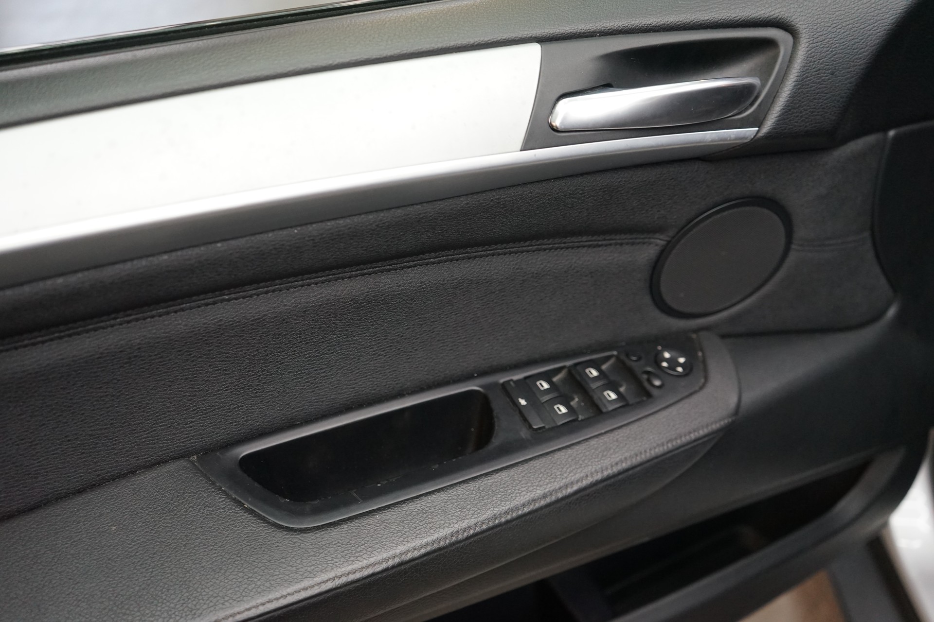 BMW X5 xDrive 48i (4.8i) Steptronic-image-16