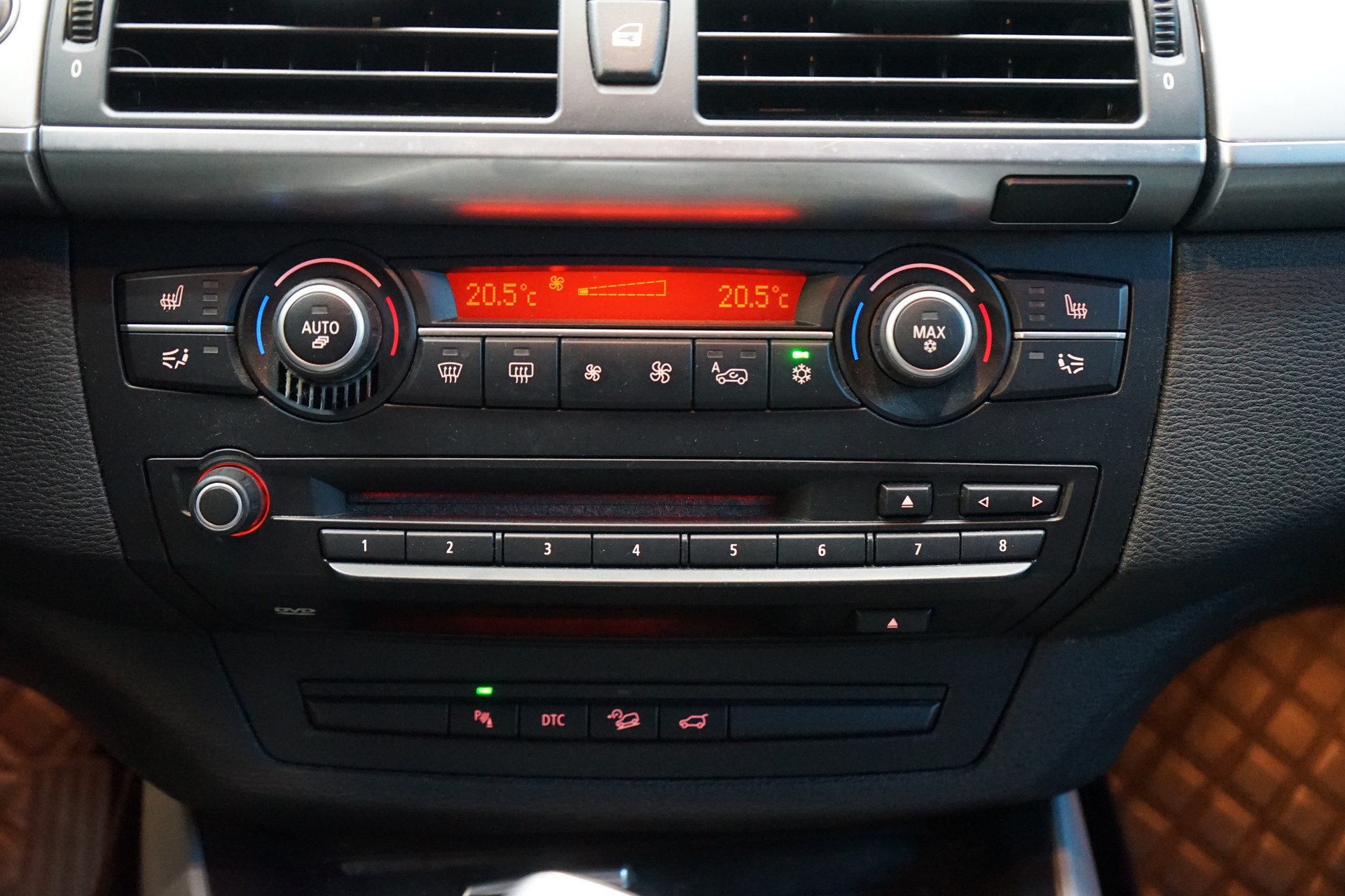 BMW X5 xDrive 48i (4.8i) Steptronic-image-10