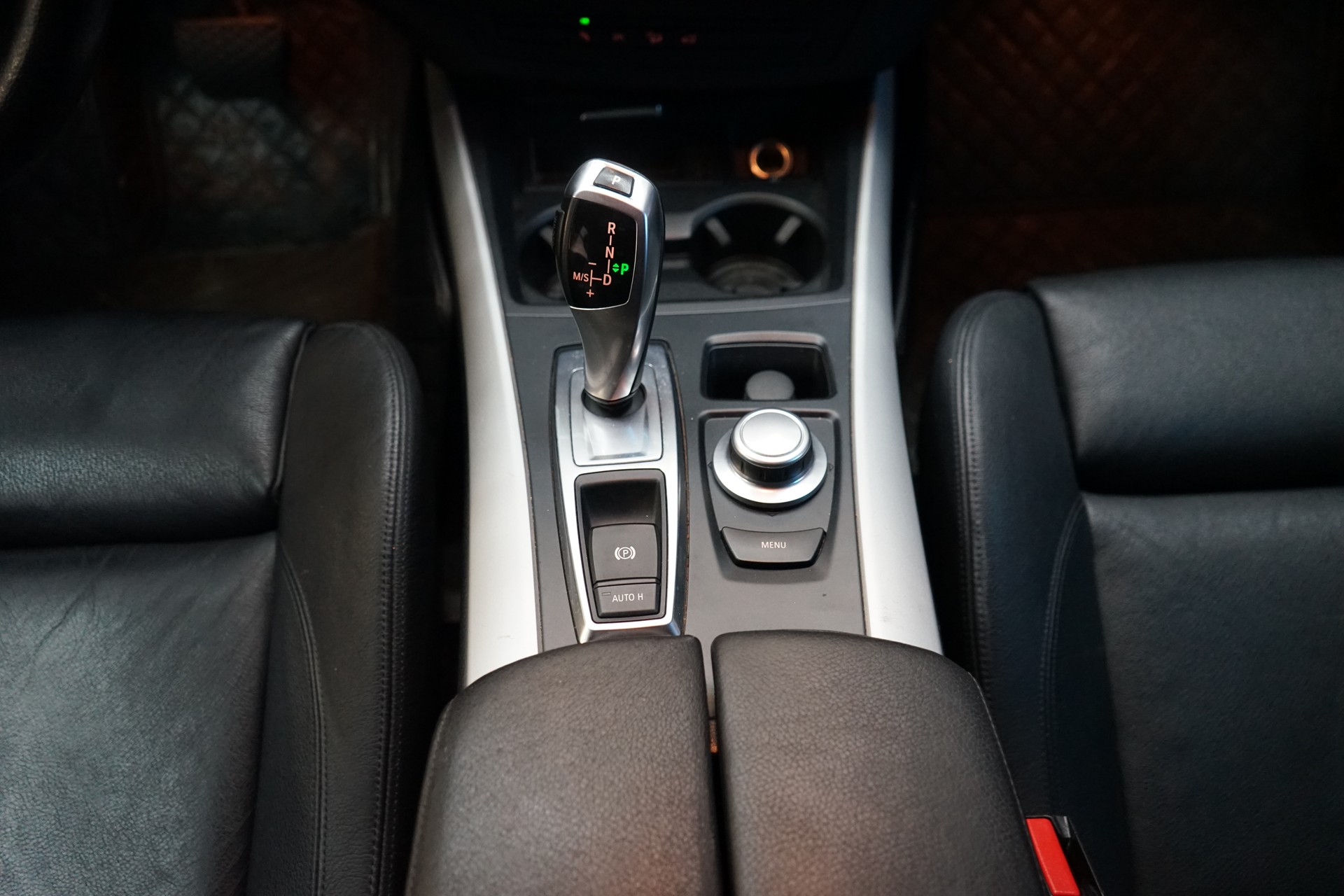 BMW X5 xDrive 48i (4.8i) Steptronic-image-9