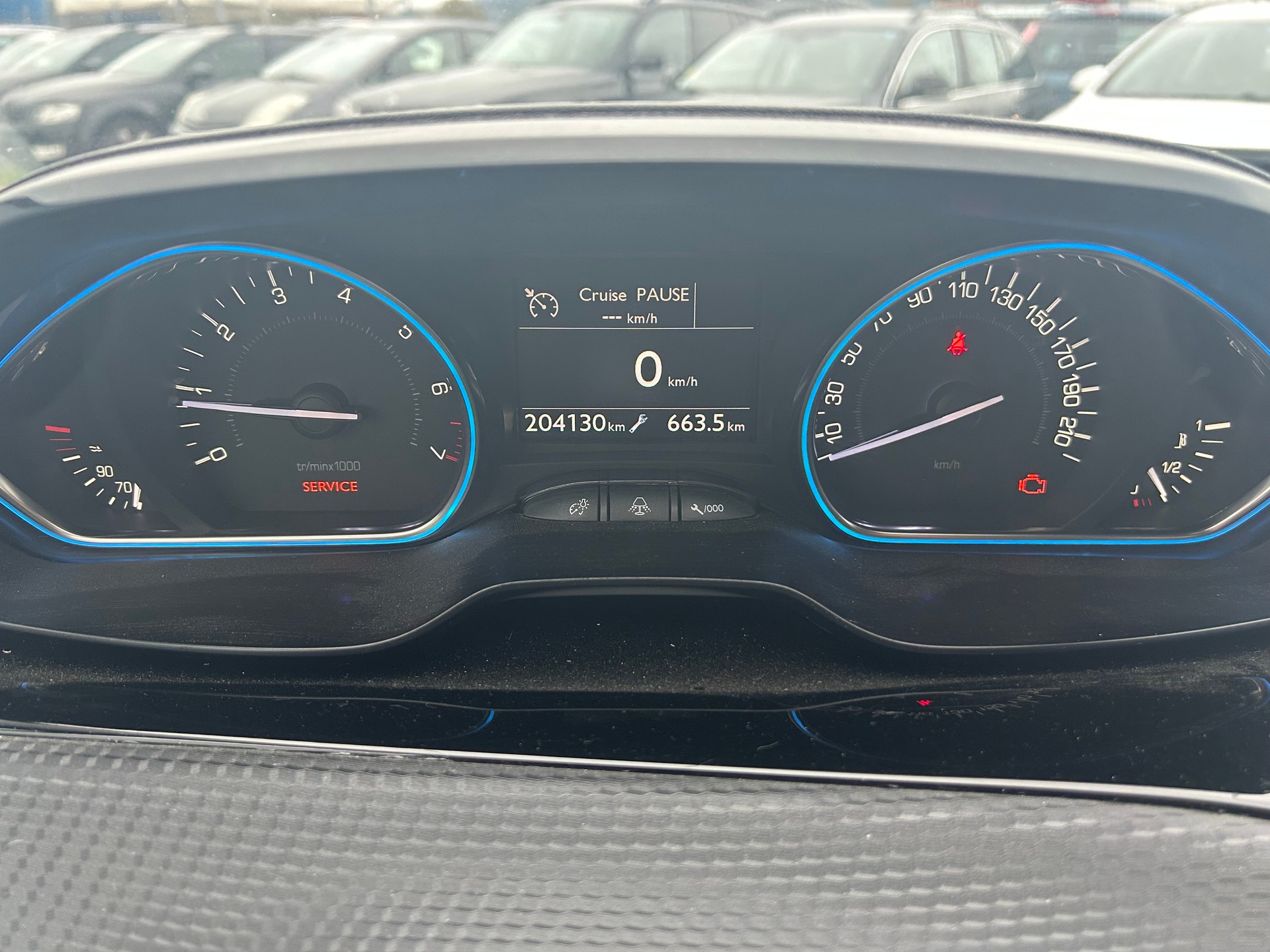 PEUGEOT 2008 1.2 PureTech Féline-image-8
