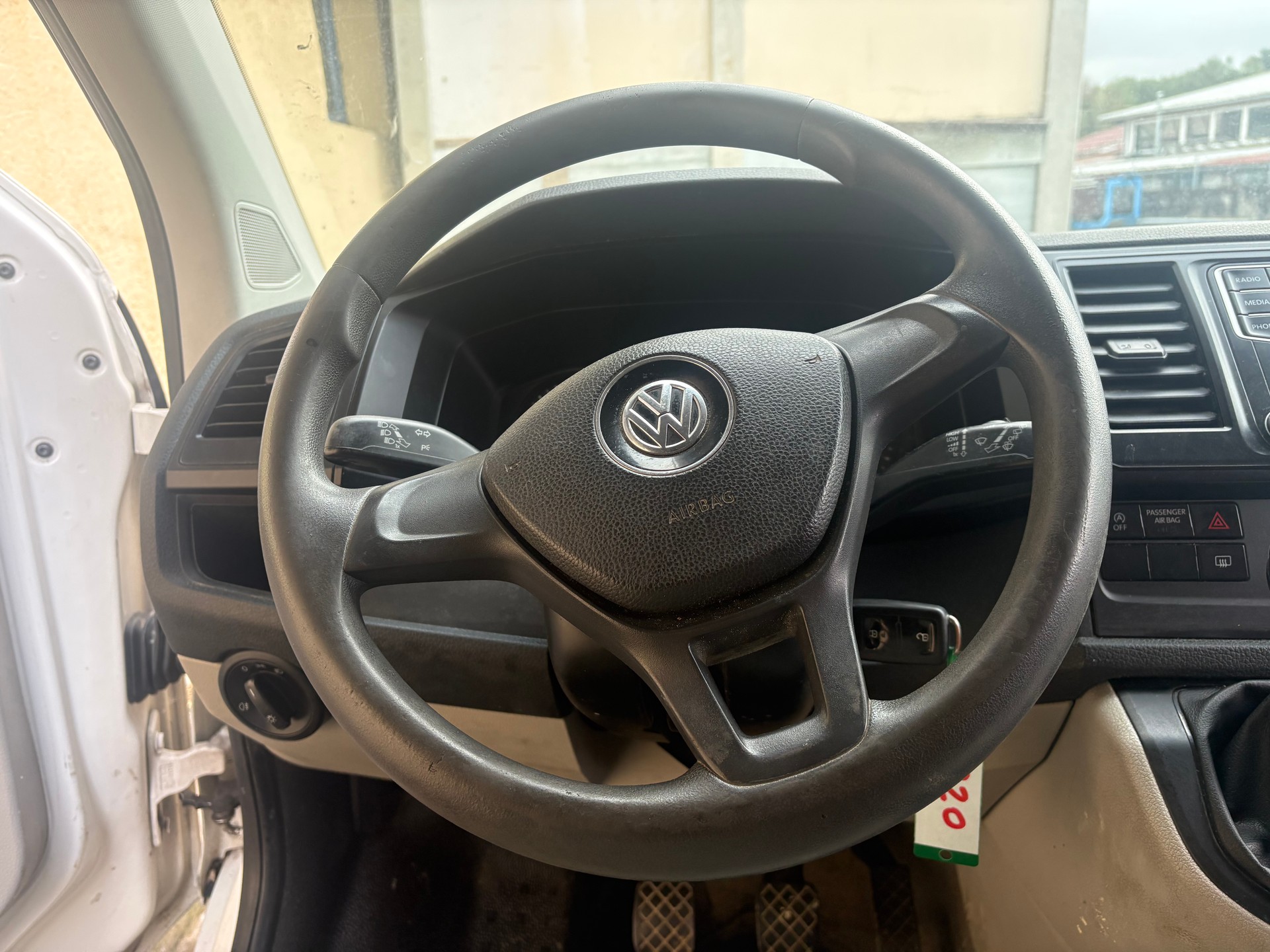 VW T6 2.0 TDI 4Motion-image-10