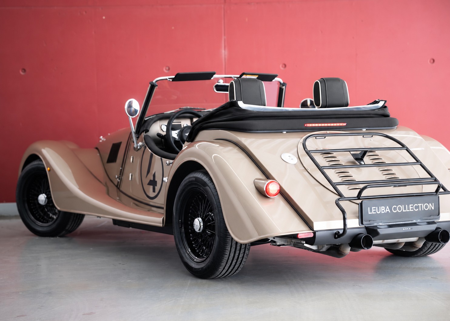 Image MORGAN 4-4 Plus Four 2.0 Automatic Bespoke (Swiss new car, Selene Bronze Aston Martin paint, 36-month warranty, delivery March 27)