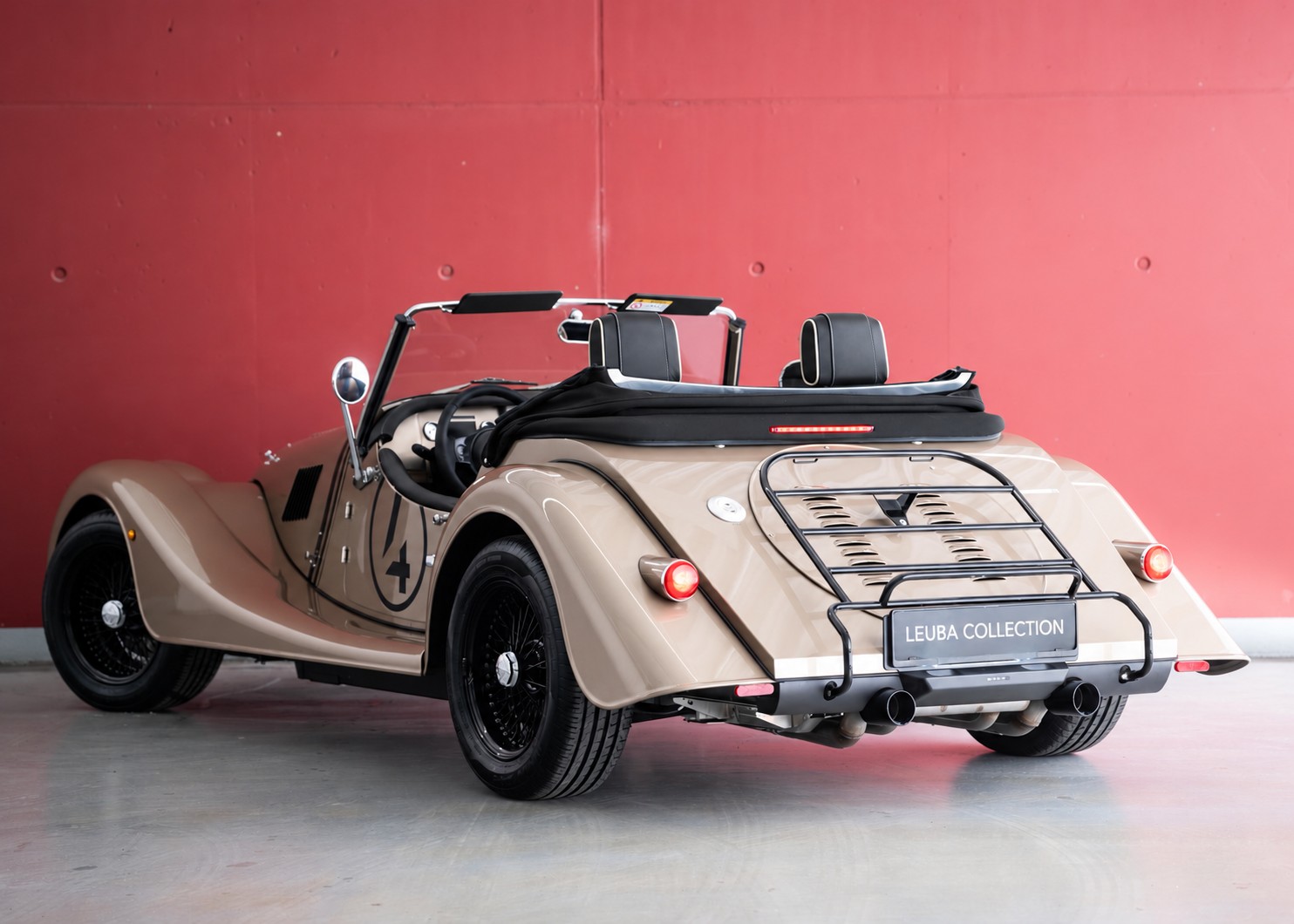 Image MORGAN 4-4 Plus Four 2.0 Automatic Bespoke (Swiss new car, Selene Bronze Aston Martin paint, 36-month warranty, delivery March 27)