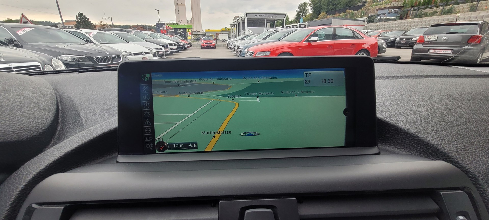 BMW 120d xDrive Urban Line-image-12