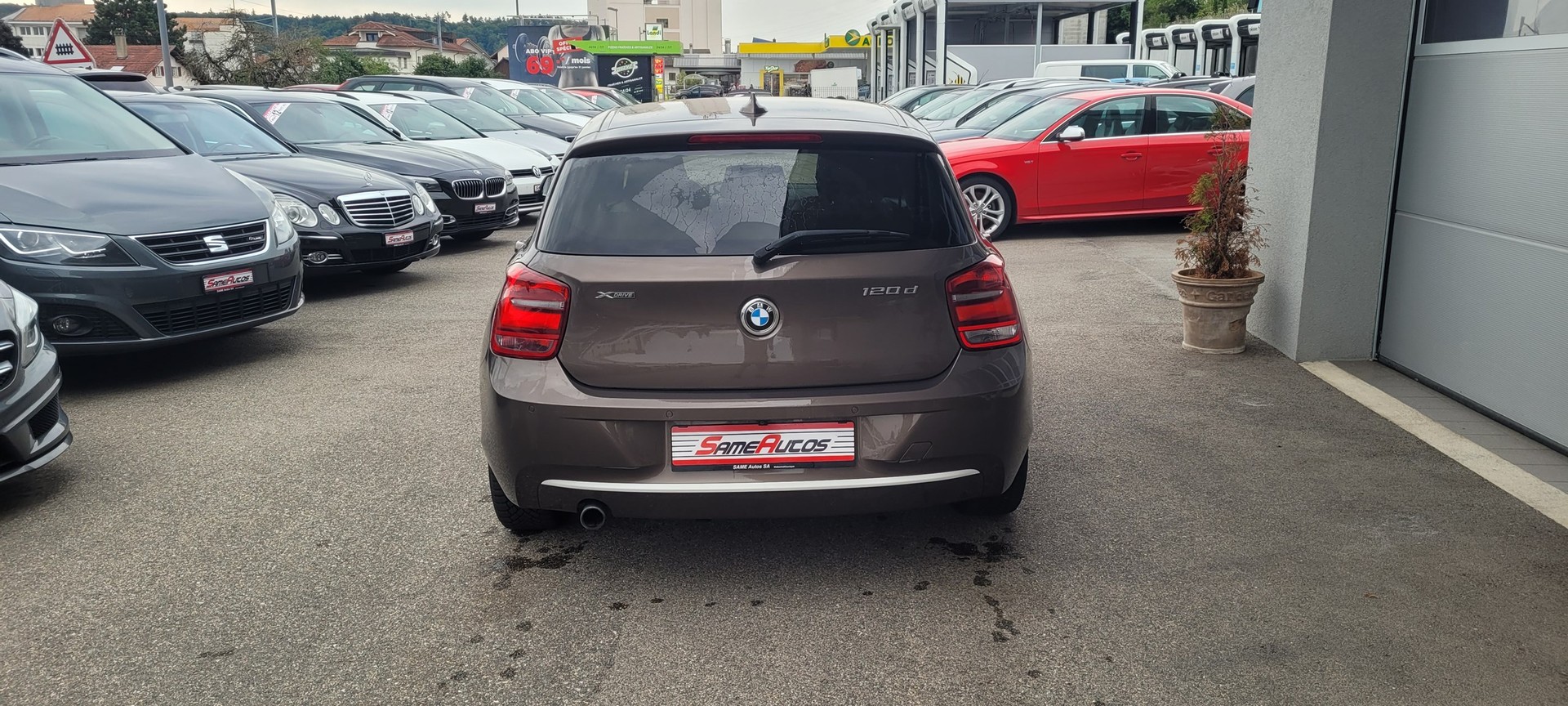 BMW 120d xDrive Urban Line-image-2