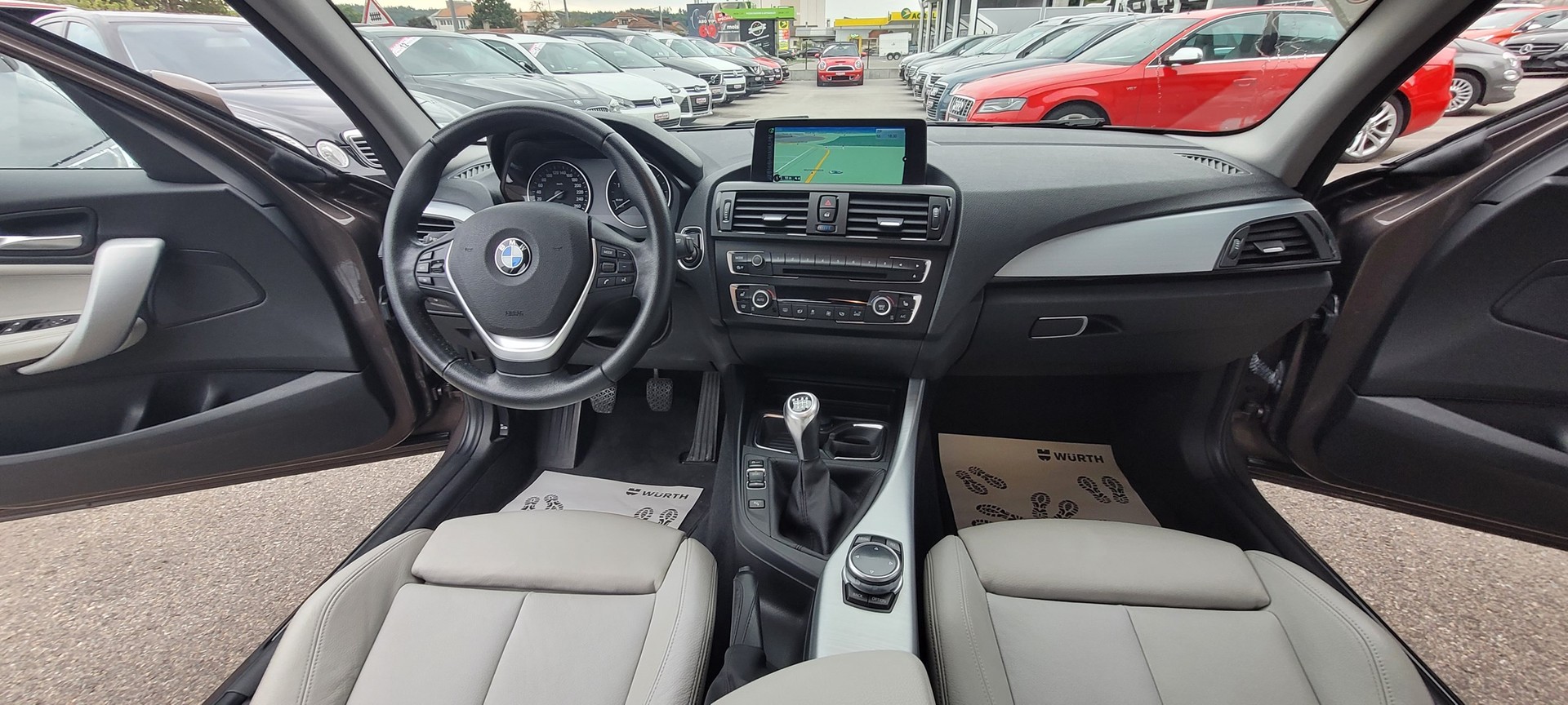 BMW 120d xDrive Urban Line-image-8