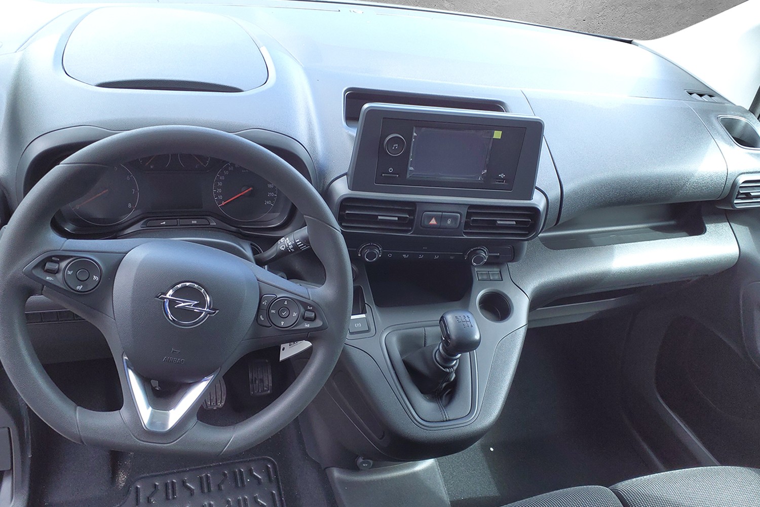OPEL Combo Cargo 1.5 s/s 4x4-image-9