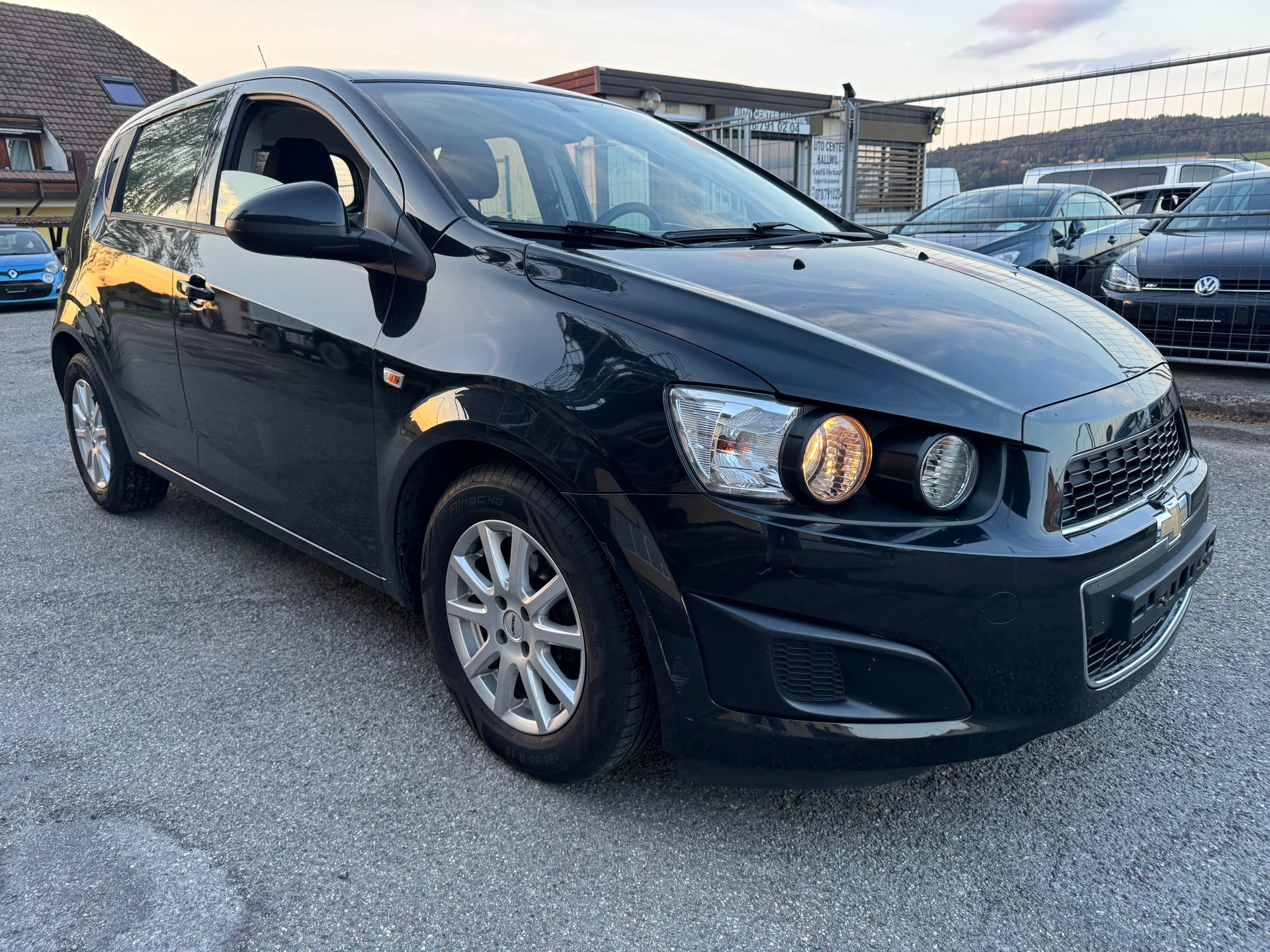 CHEVROLET Aveo 1.4 LT Automatic-image-1