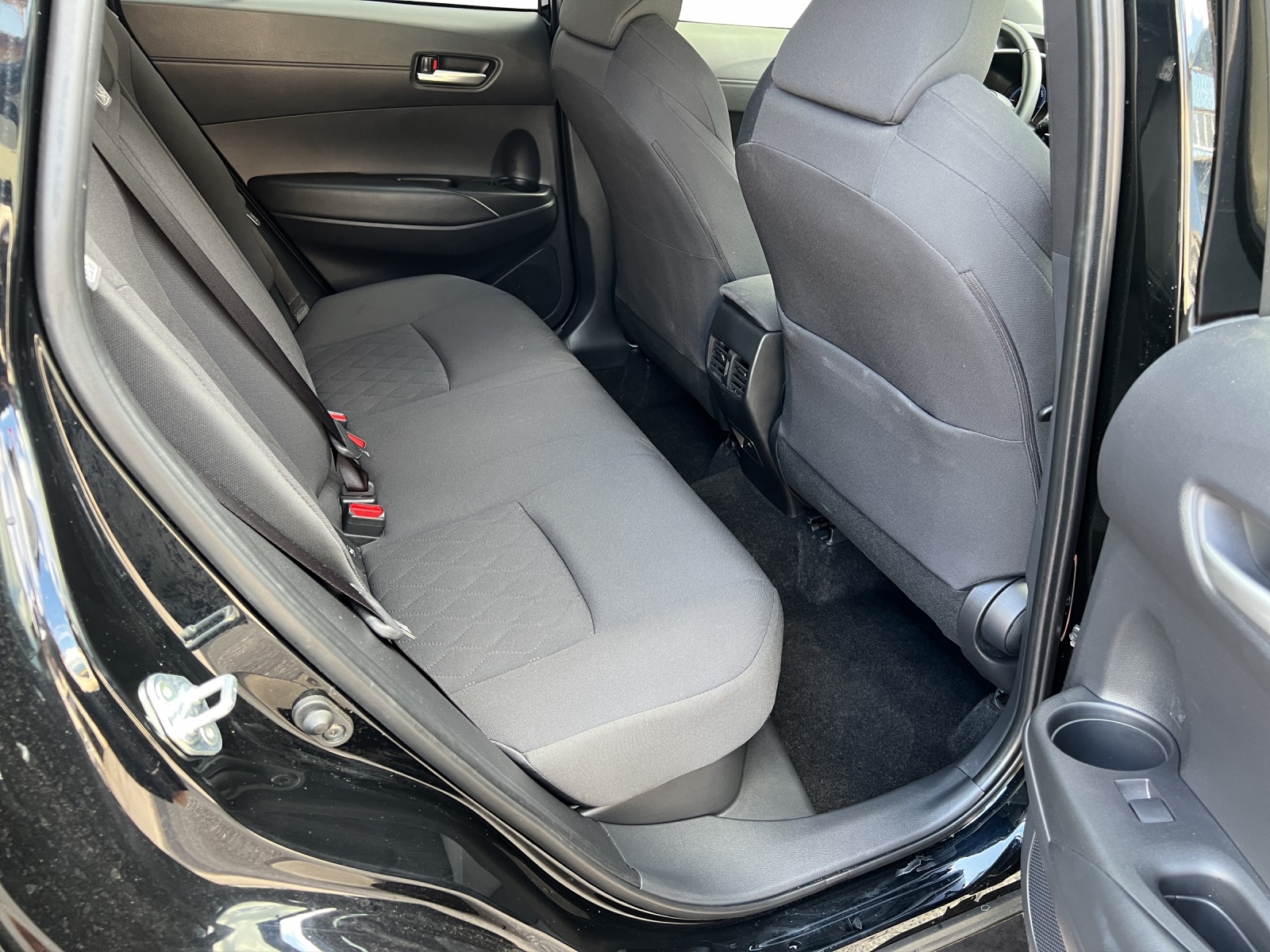 TOYOTA Corolla Cross 2.0 4WD Comfort e-CVT-image-15