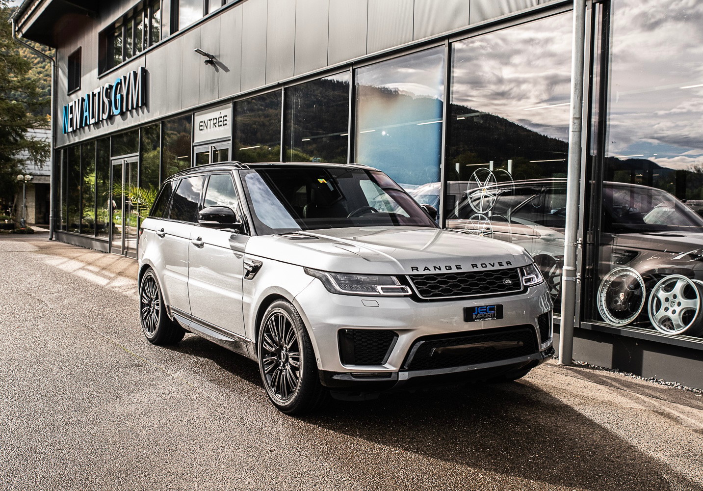 LAND ROVER RR Sport 2.0 Si4 HSE-image-5