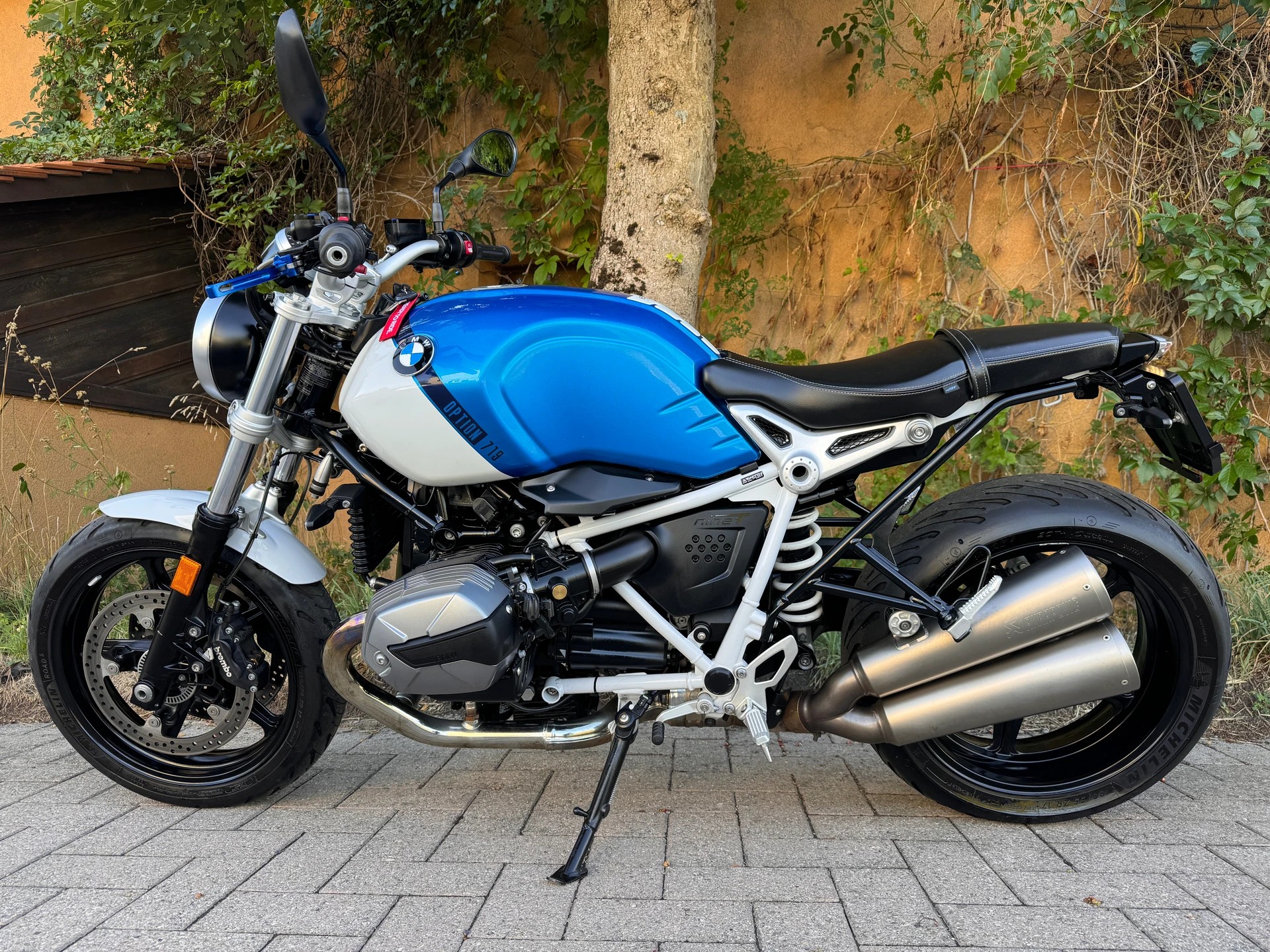 BMW R nineT Pure-image-1