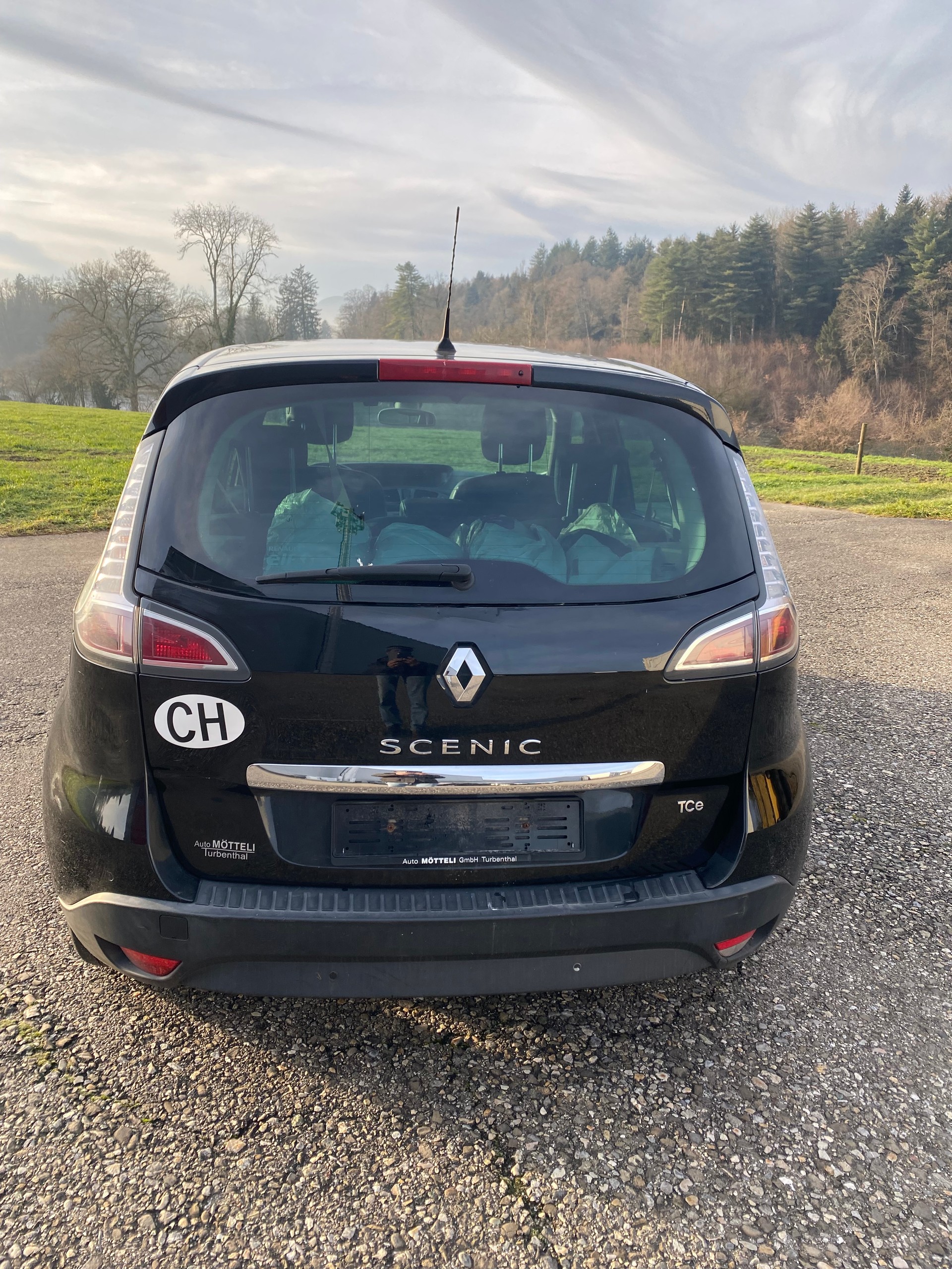 RENAULT Scénic 1.2 16V Turbo Swiss Edition-image-4