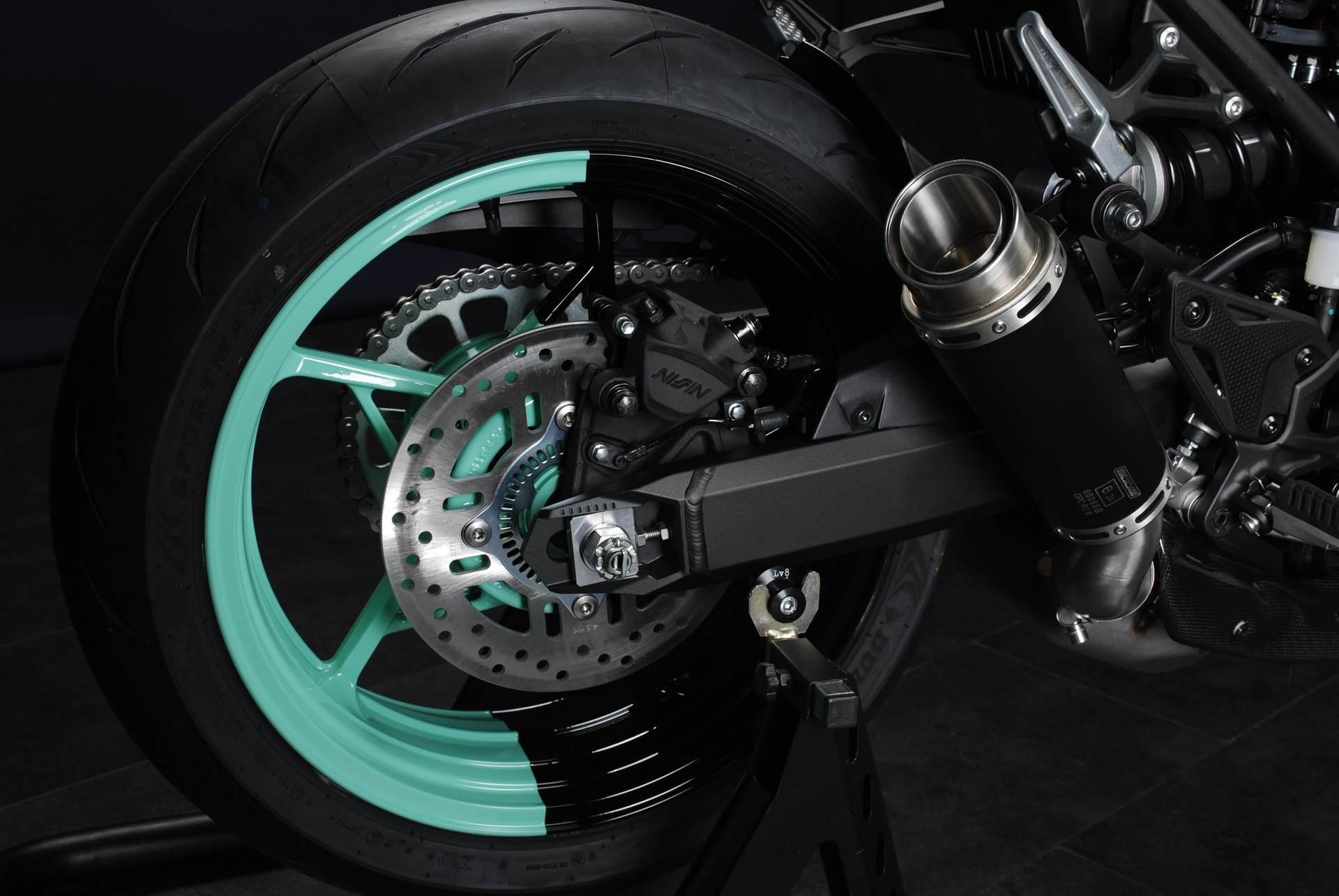 KAWASAKI Z 900 MY26 (91 kW) - Sonderumbau mint-showroom-element-1