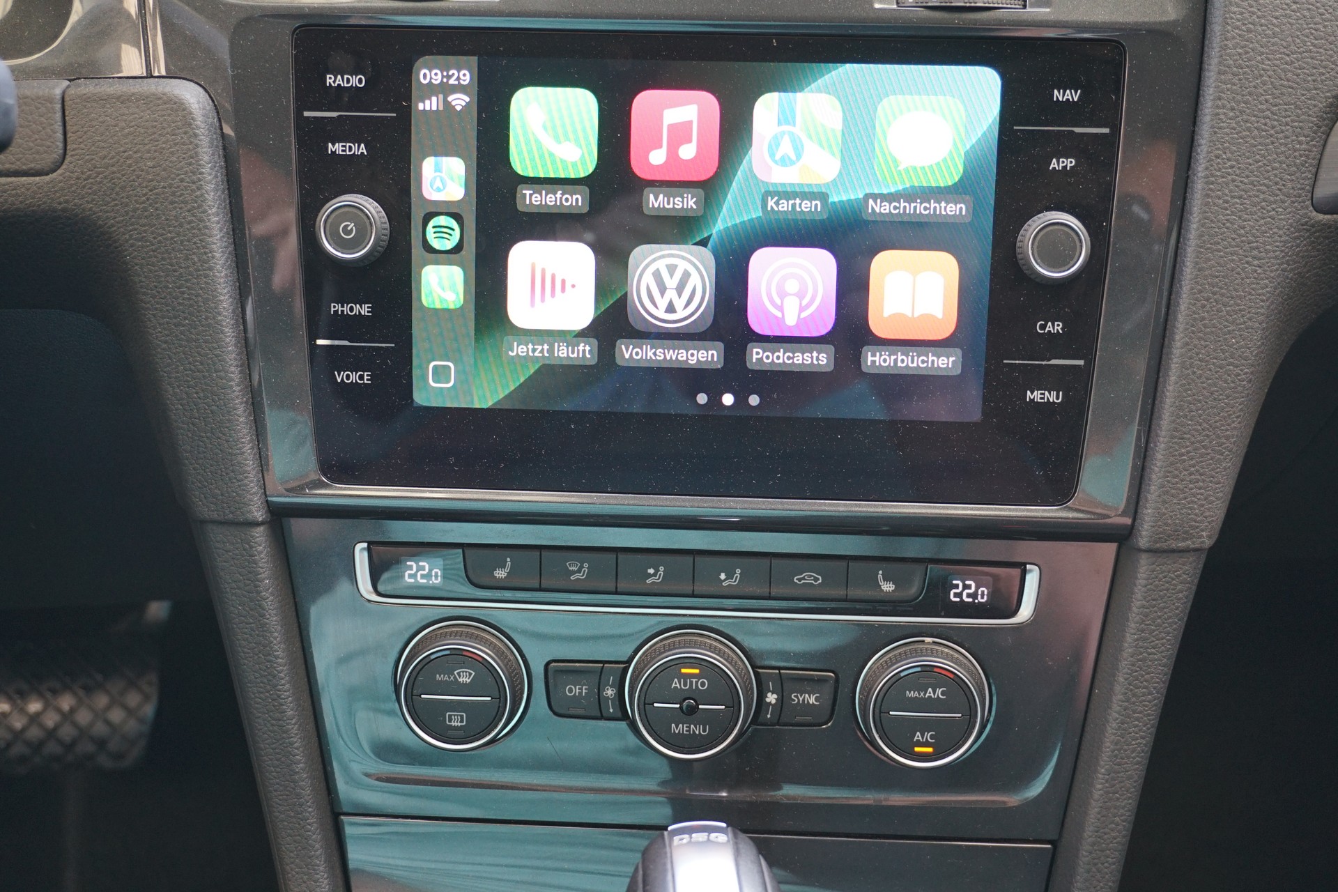 VW Golf 1.5 TSI EVO Comfort Variant 130PS DSG-Automat-image-16