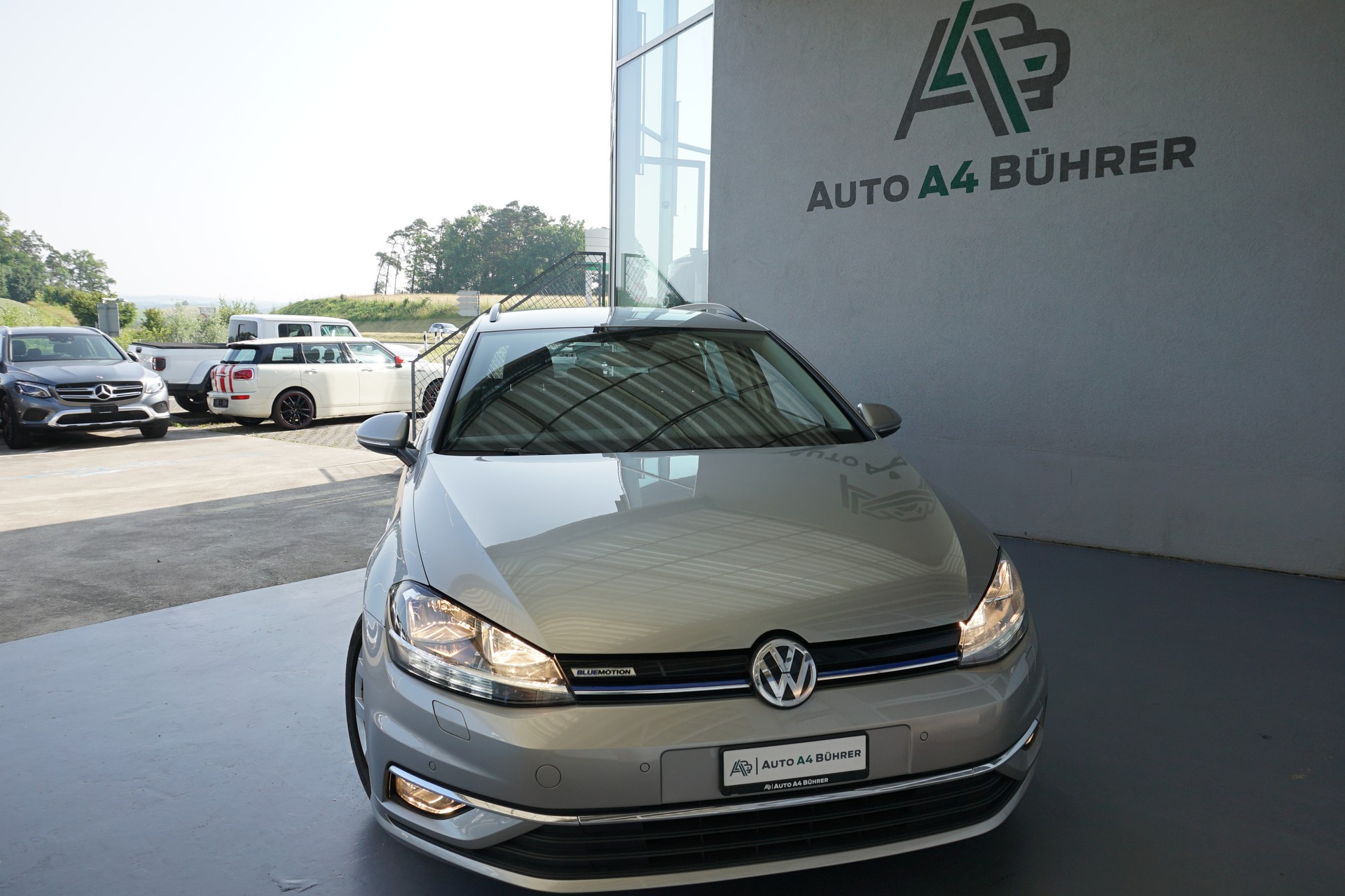 VW Golf 1.5 TSI EVO Comfort Variant 130PS DSG-Automat-image-2