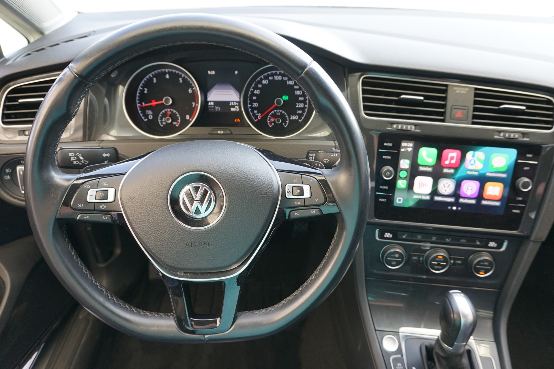 VW Golf 1.5 TSI EVO Comfort Variant 130PS DSG-Automat-image-15