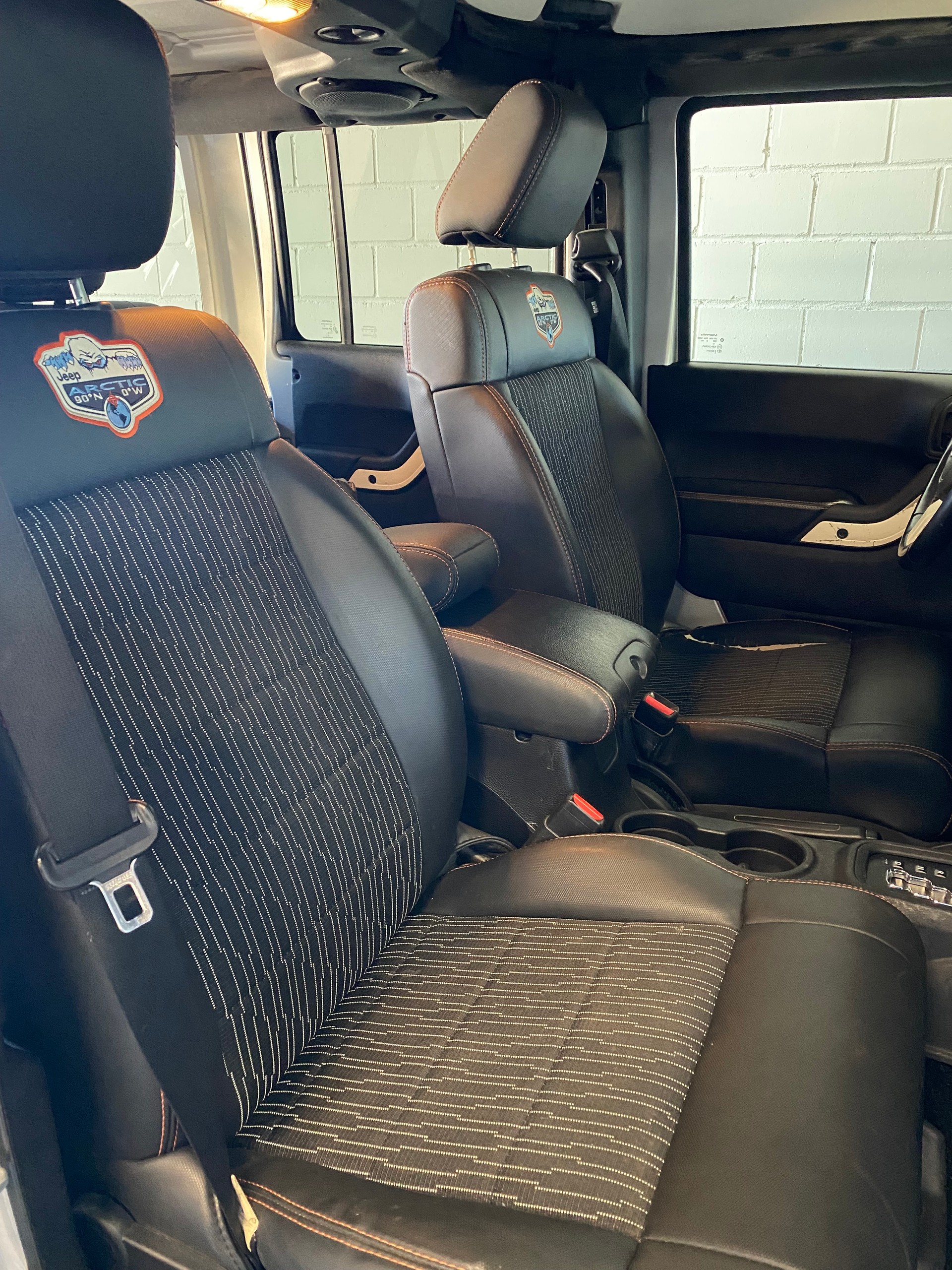 JEEP 2.8CRD Unlimited Arctic Automatic-image-9