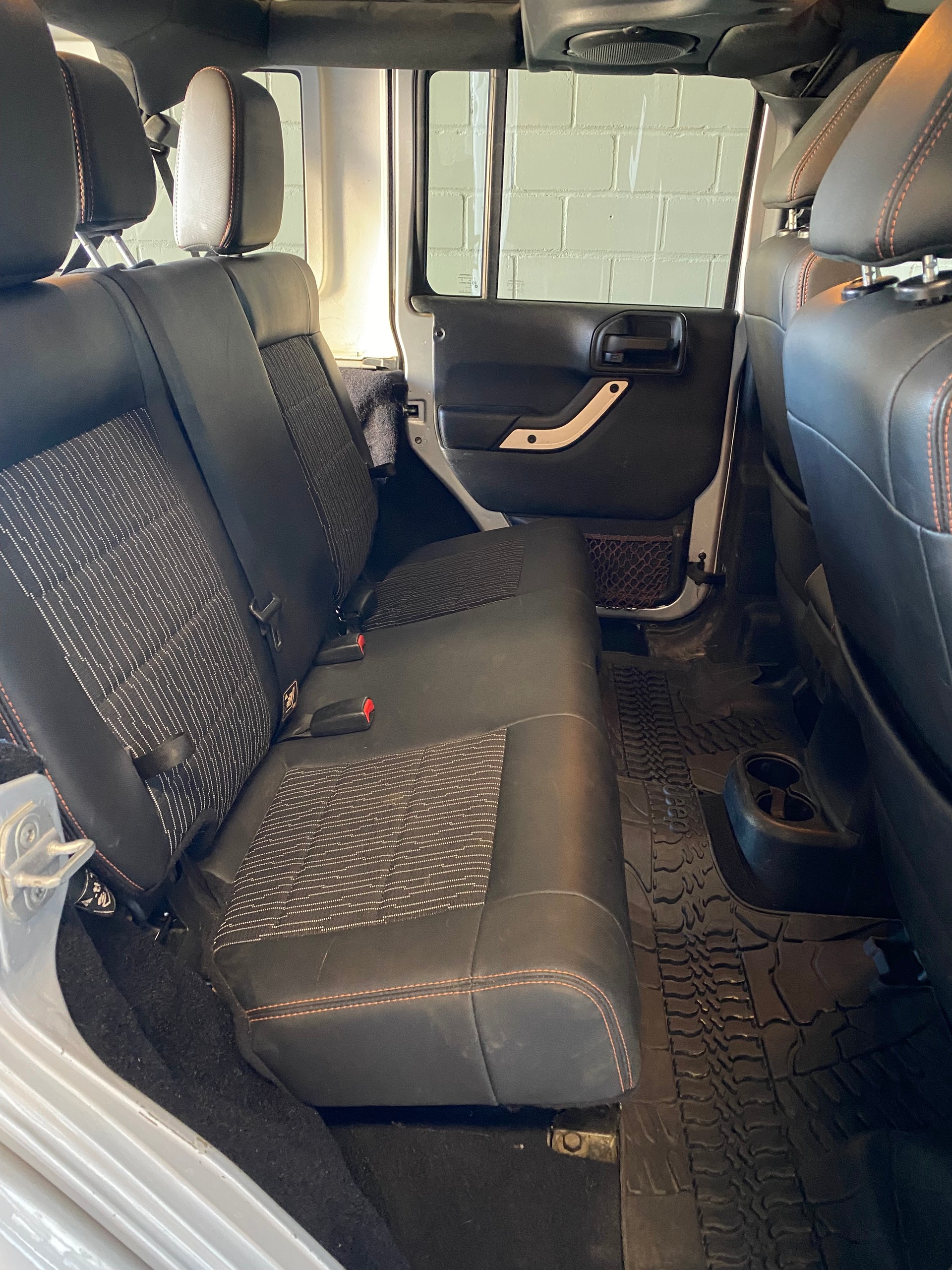 JEEP 2.8CRD Unlimited Arctic Automatic-image-13