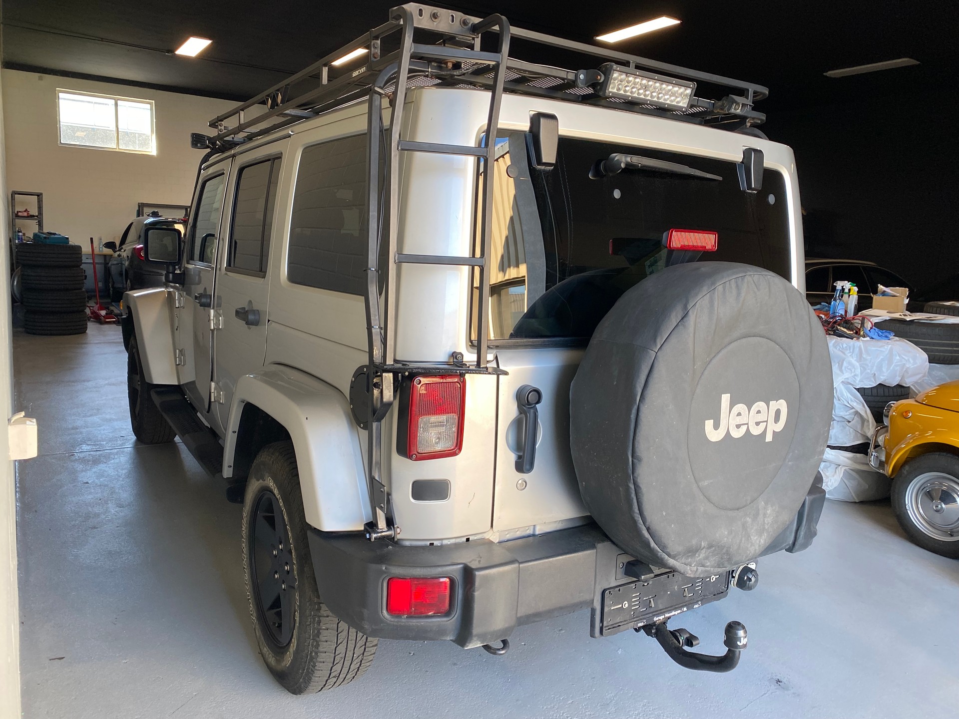 JEEP 2.8CRD Unlimited Arctic Automatic-image-6