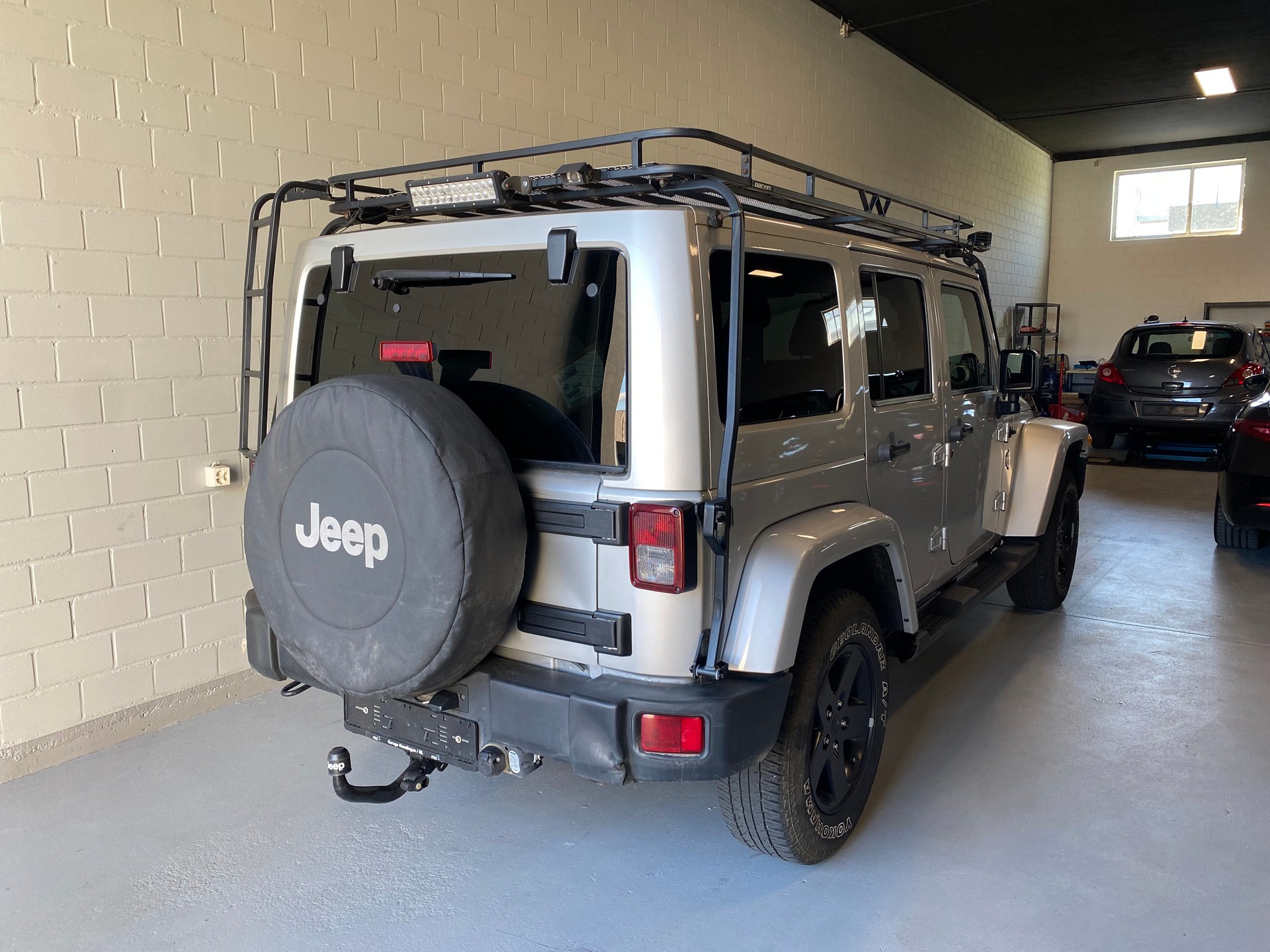 JEEP 2.8CRD Unlimited Arctic Automatic-image-4