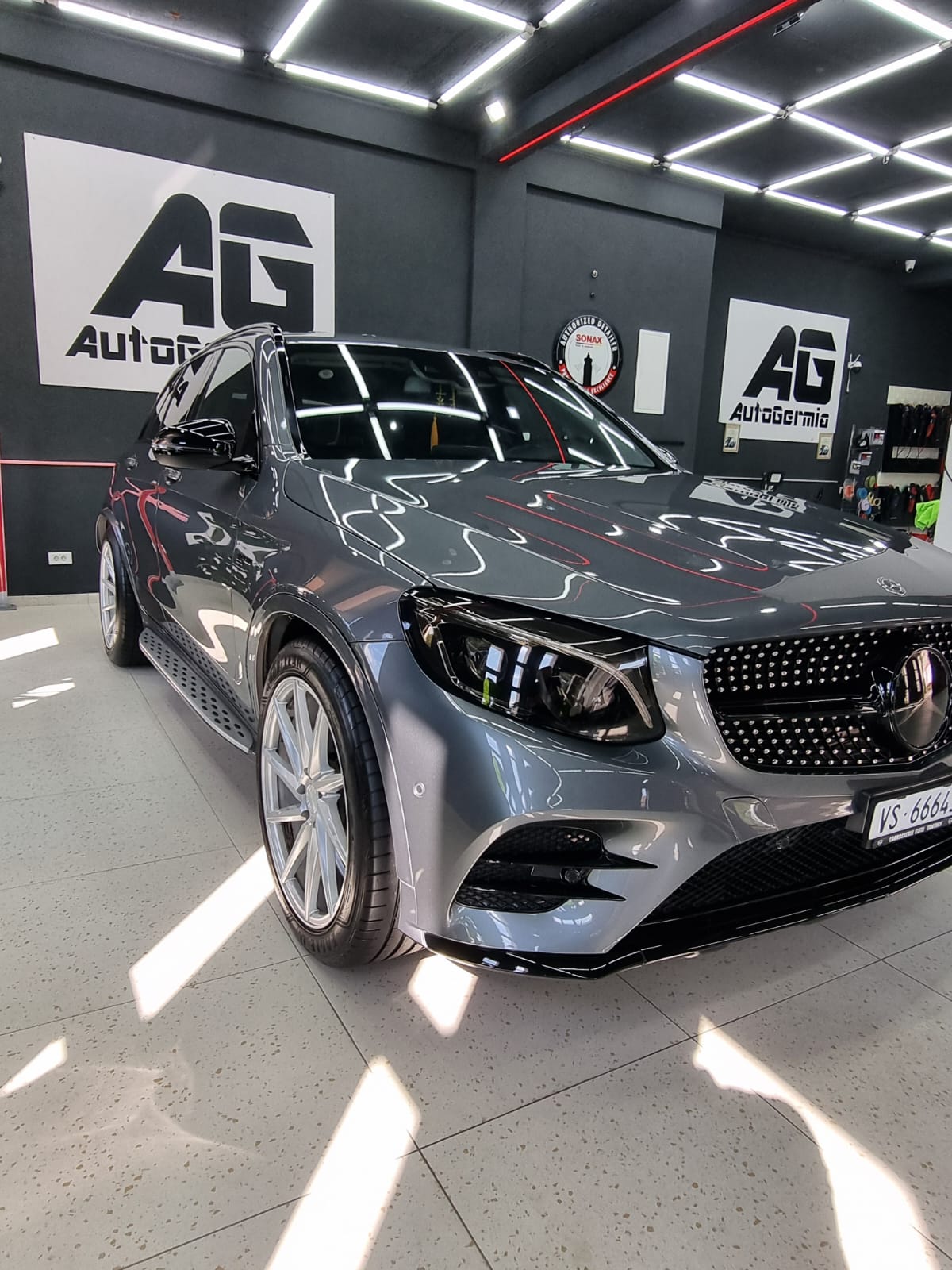 MERCEDES-BENZ GLC 43 AMG 4Matic 9G-Tronic-image-8