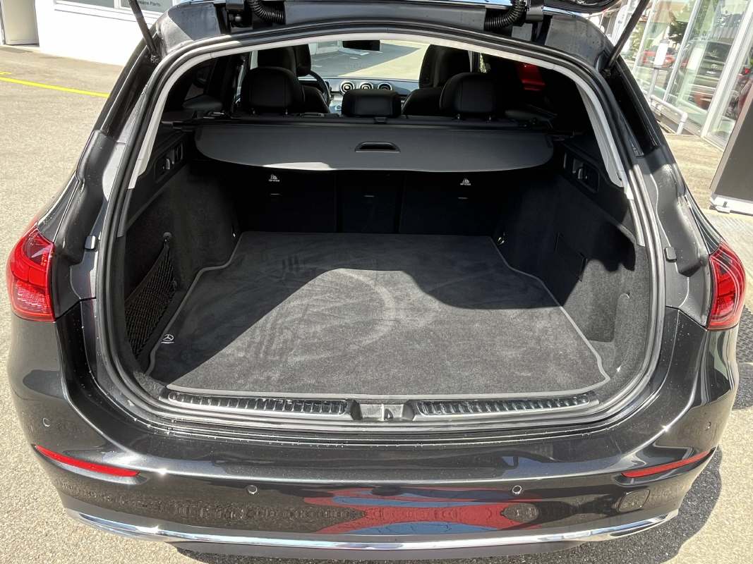 MERCEDES-BENZ C 200 Avantgarde 4matic Kombi-image-4