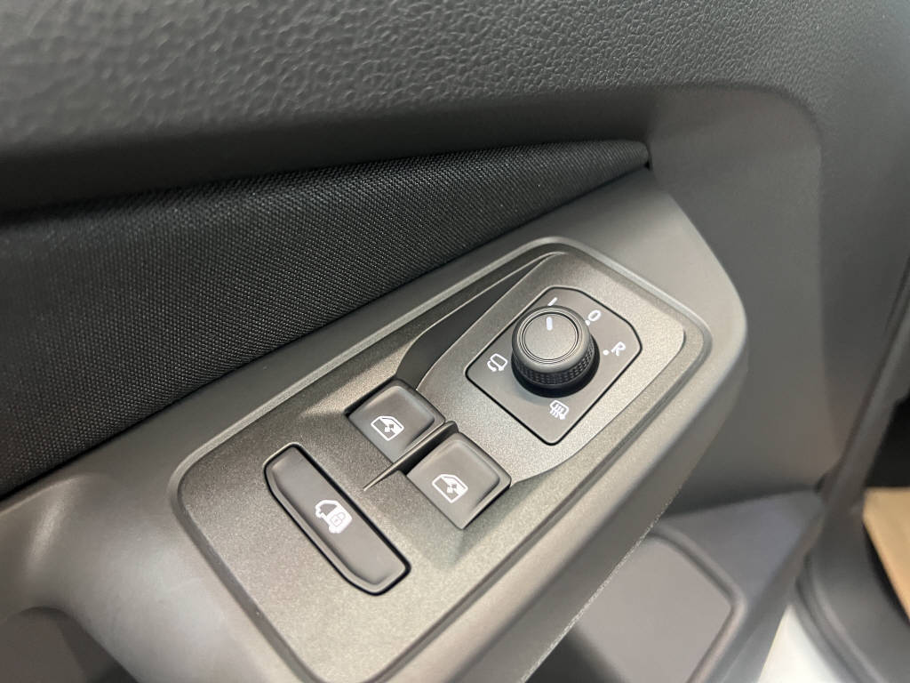 FORD Transit Grand Connect Kaw. 2.0 EcoBlue 102 Titanium-image-11