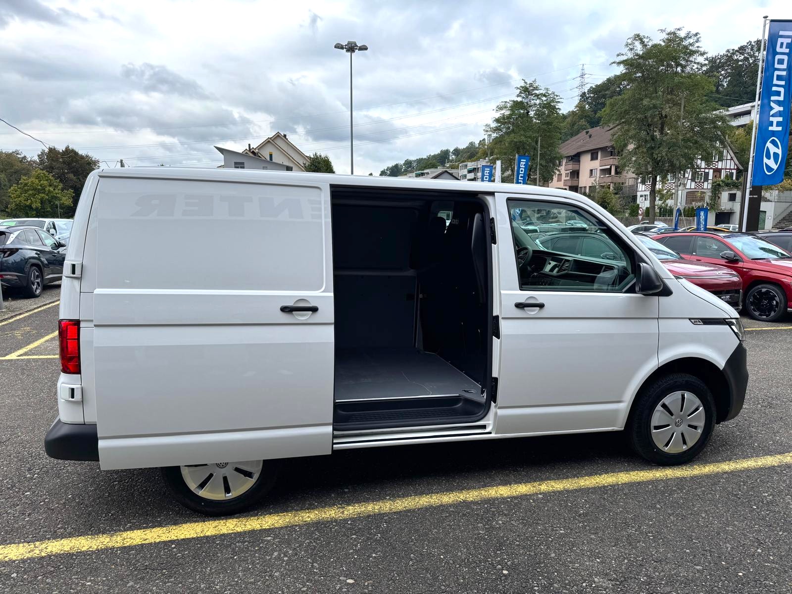 VW T6.1 2.0 TDI DSG-image-7