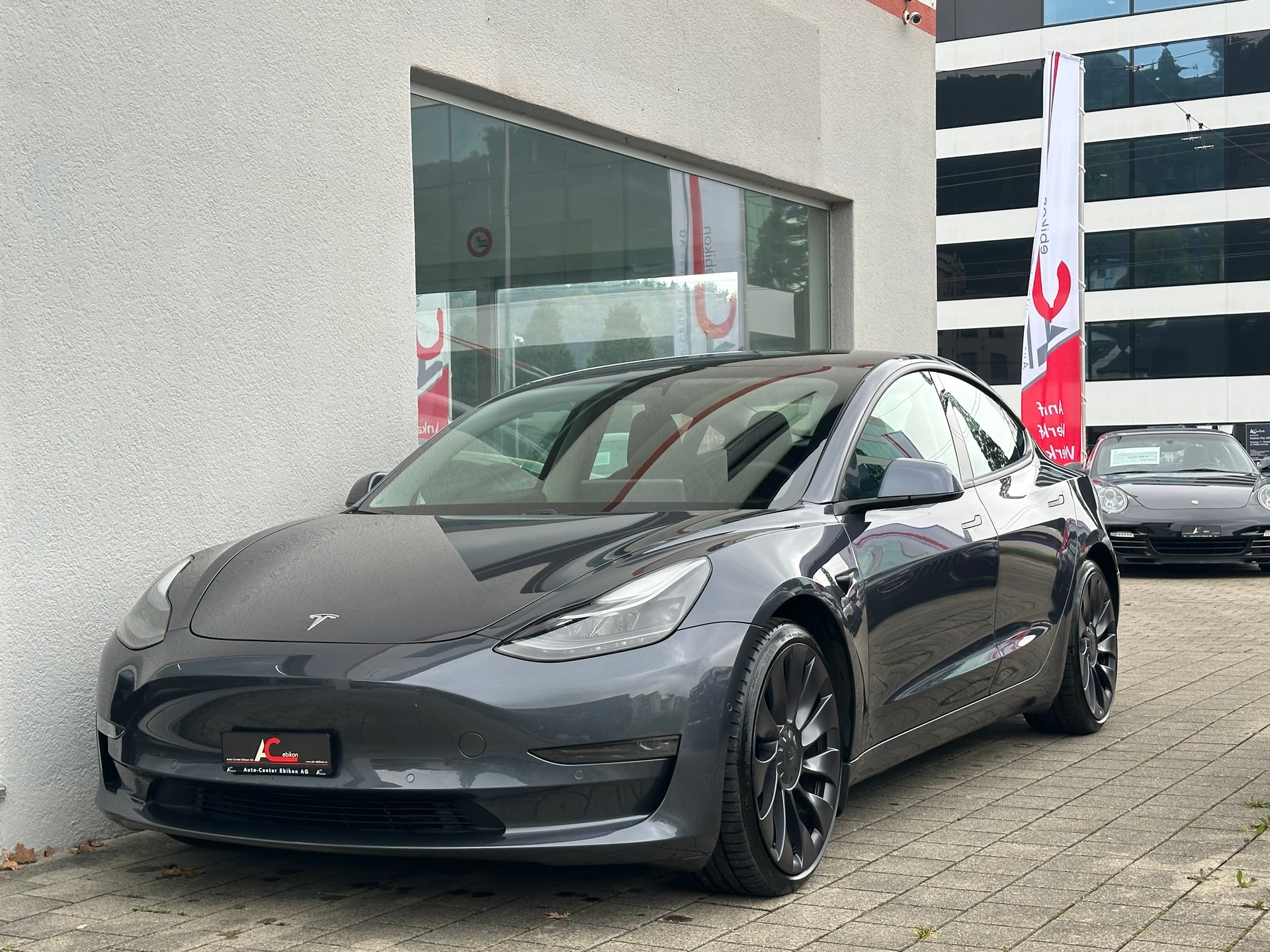 TESLA Model 3 Performance Dual Motor AWD-image-0