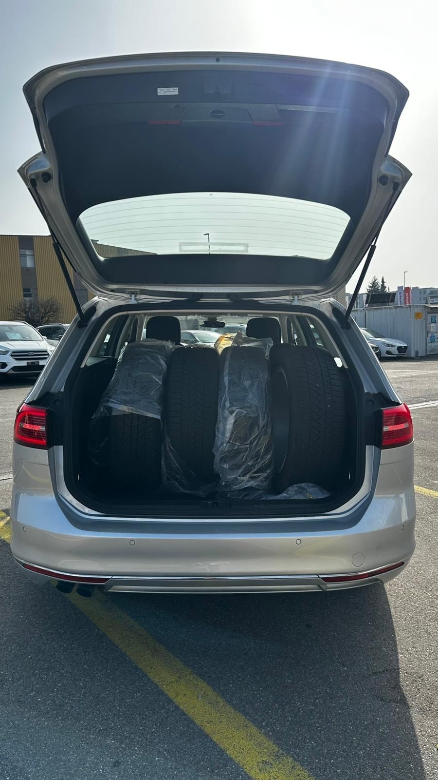VW Passat Variant 2.0 TDI BMT Comfortline DSG 4Motion-image-21
