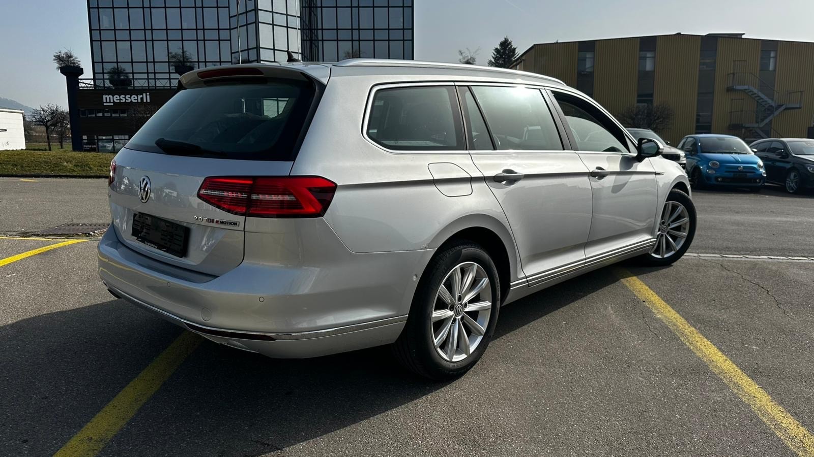 VW Passat Variant 2.0 TDI BMT Comfortline DSG 4Motion-image-23