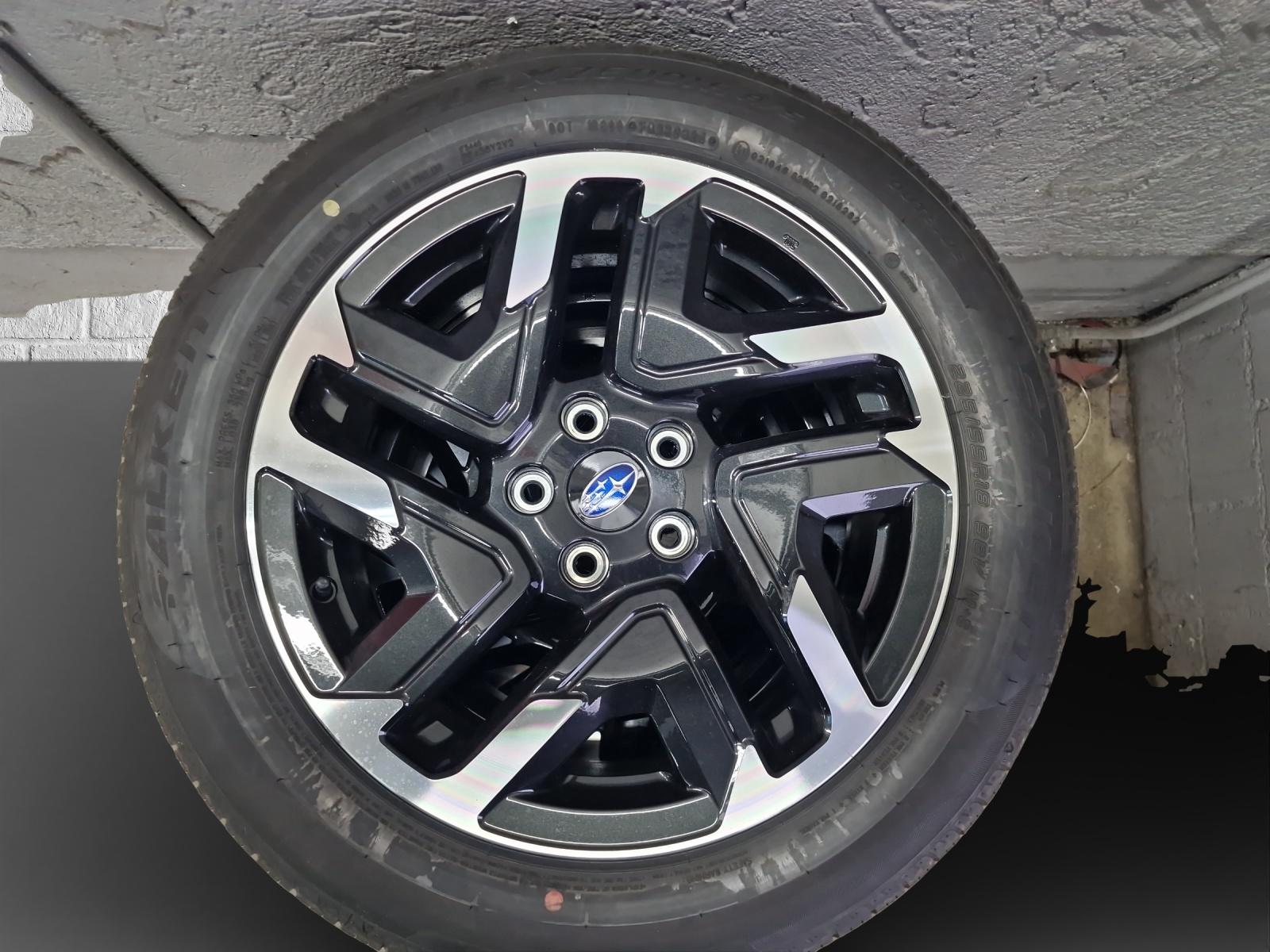 SUBARU Forester Station 2.0i e-Boxer Swiss Plus-image-14