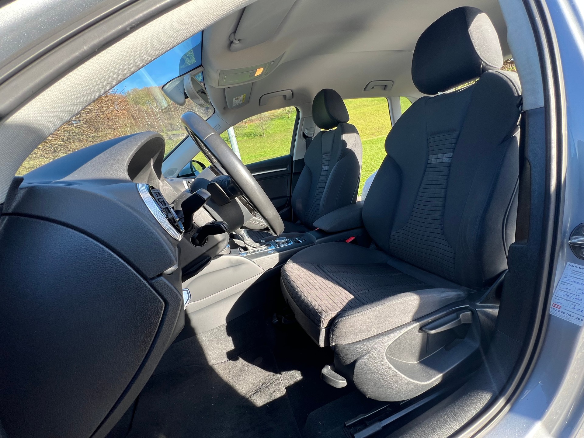 AUDI A3 Sportback 1.4 e-tron Ambition S-tronic-image-10