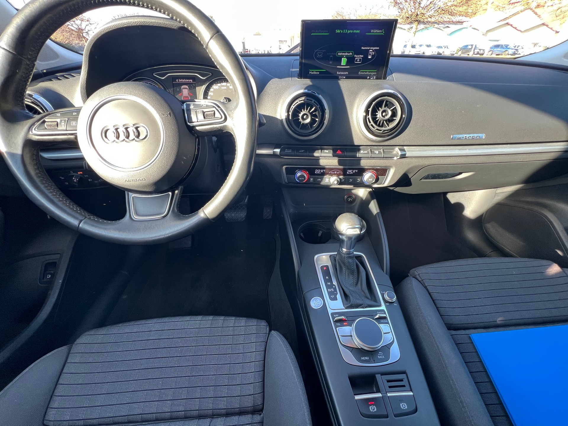 AUDI A3 Sportback 1.4 e-tron Ambition S-tronic-image-8