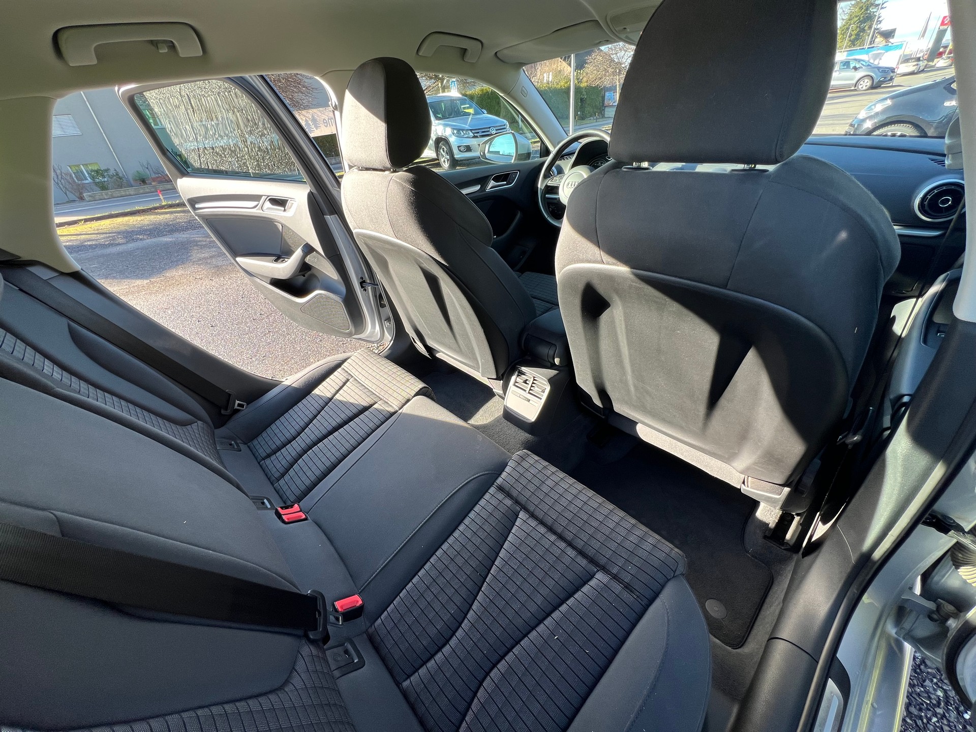 AUDI A3 Sportback 1.4 e-tron Ambition S-tronic-image-14