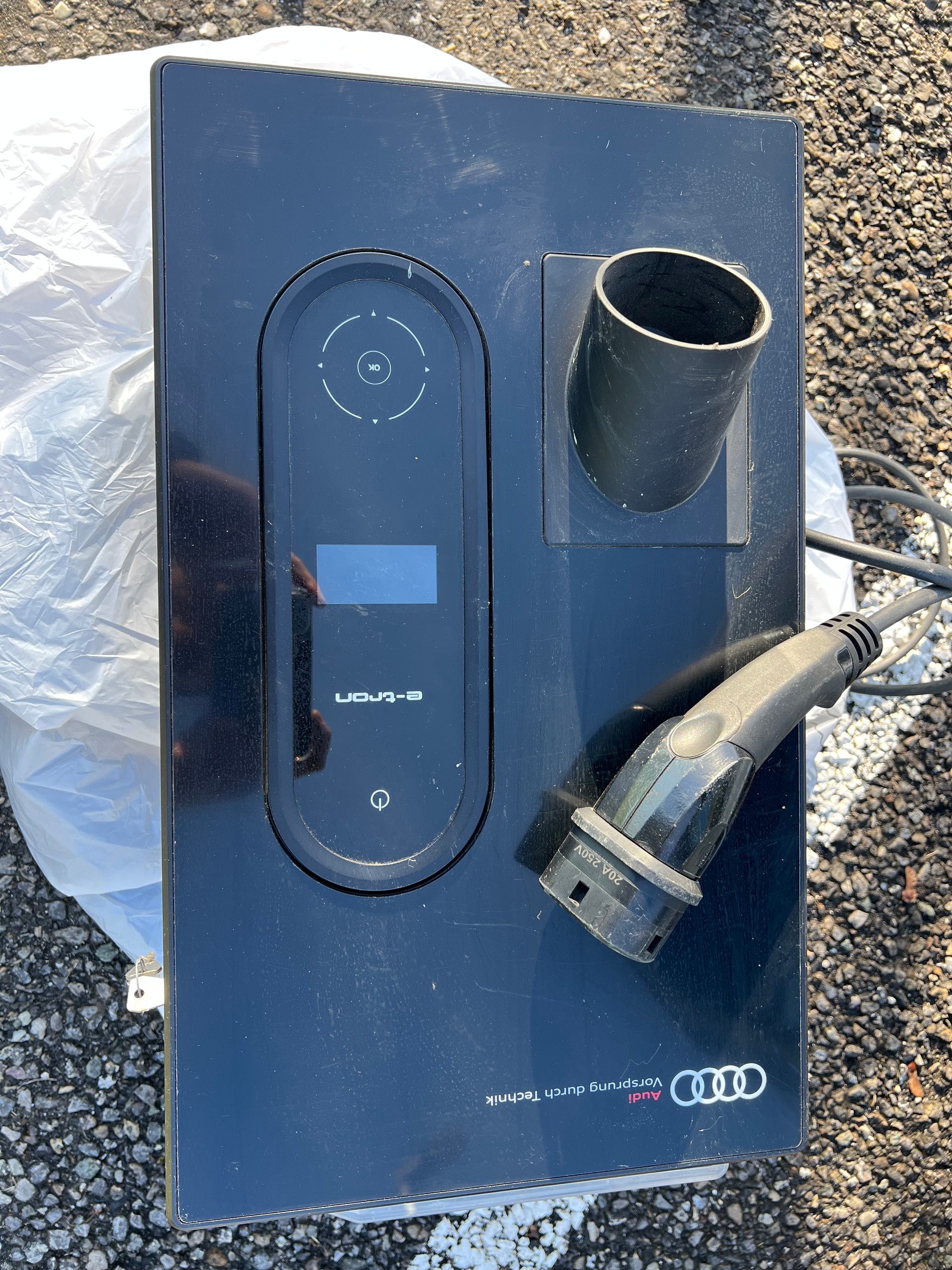 AUDI A3 Sportback 1.4 e-tron Ambition S-tronic-image-16
