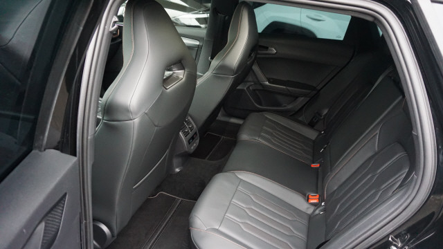 CUPRA LEON ST 1.4 e-HYBRID DSG-image-8