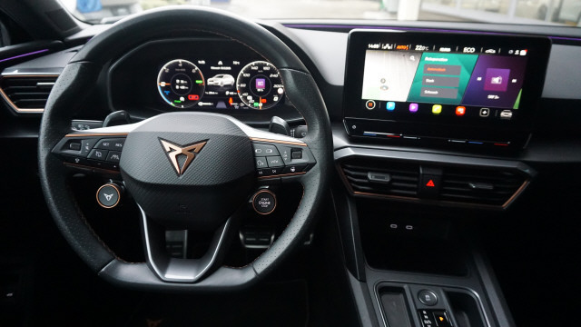CUPRA LEON ST 1.4 e-HYBRID DSG-image-12