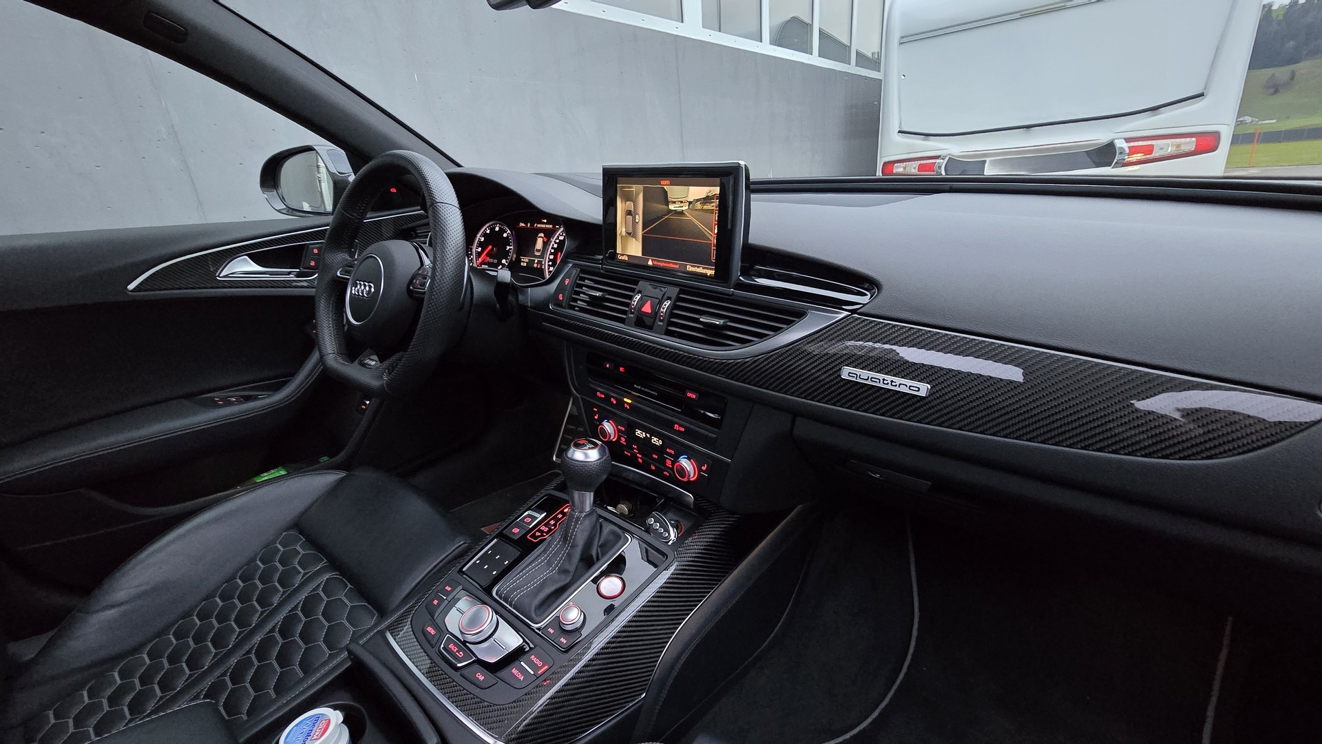 AUDI RS6 Avant 4.0 TFSI V8 quattro Tiptronic-image-16