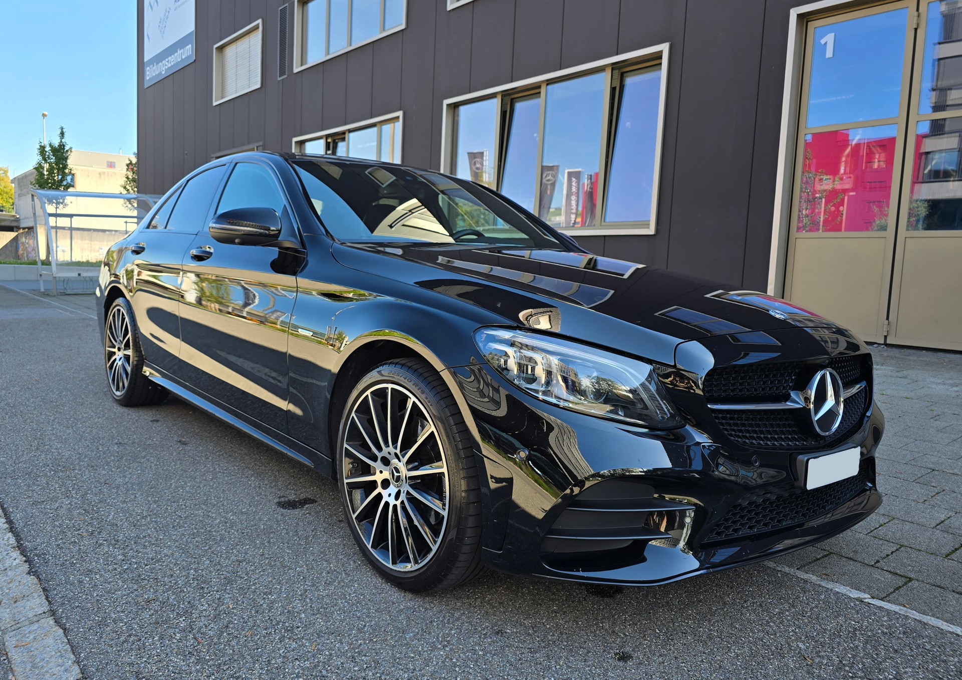 MERCEDES-BENZ C 200 Swiss Star AMG Line 4Matic 9G-Tronic-image-0