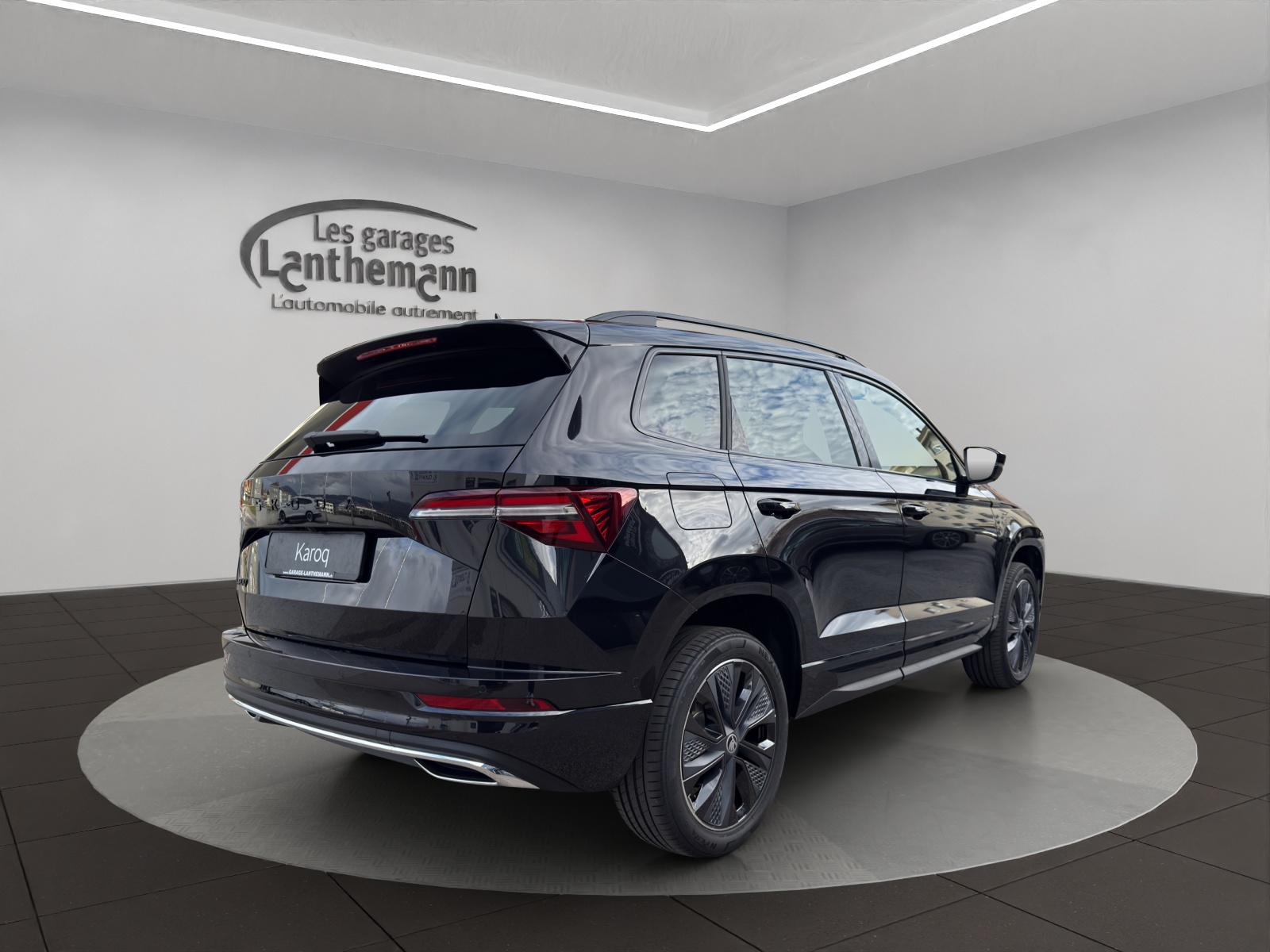 SKODA Karoq 1.5 TSI SportLine DSG-image-4