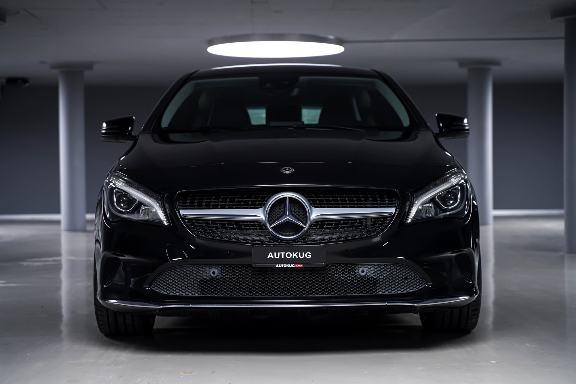 MERCEDES-BENZ CLA Shooting Brake 220 d Urban 4Matic 7G-DCT-showroom-element-1