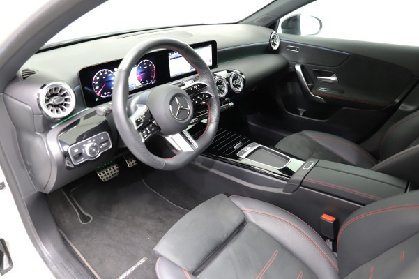 Image MERCEDES-BENZ A-200 A 200 d 8G-DCT