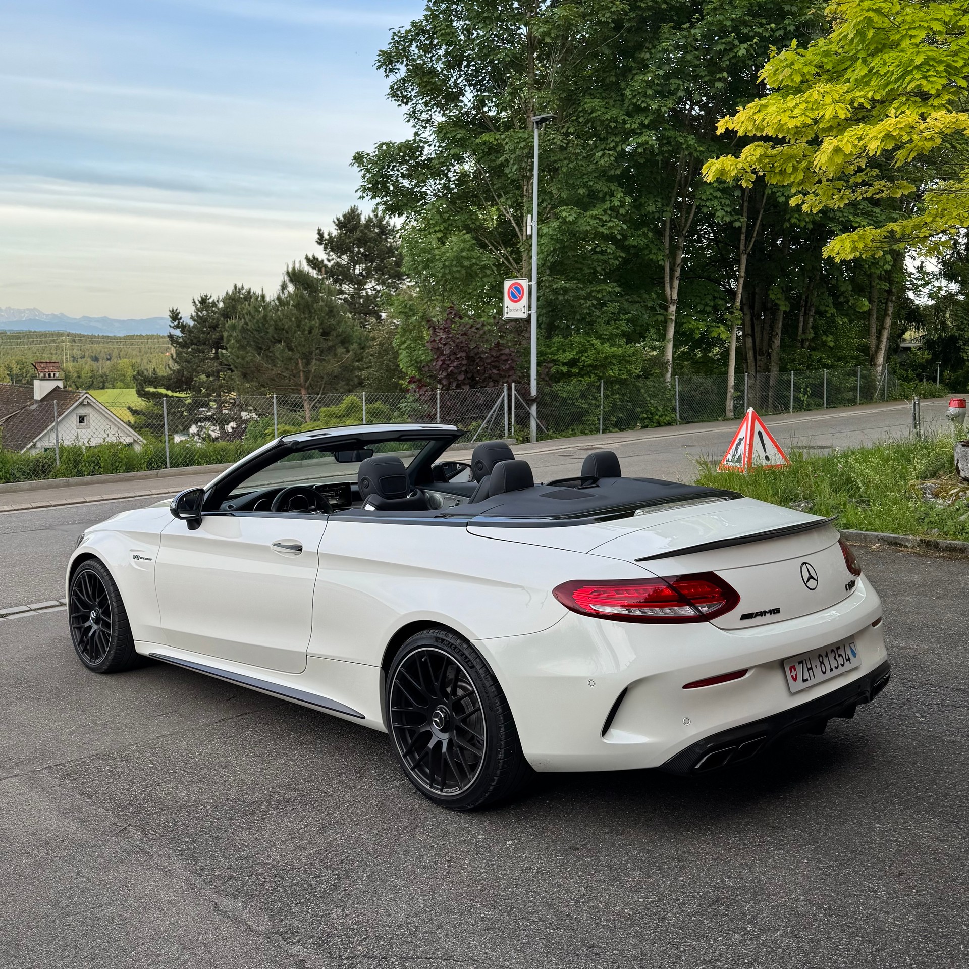 MERCEDES-BENZ C 63 Cabriolet AMG Speedshift-image-15