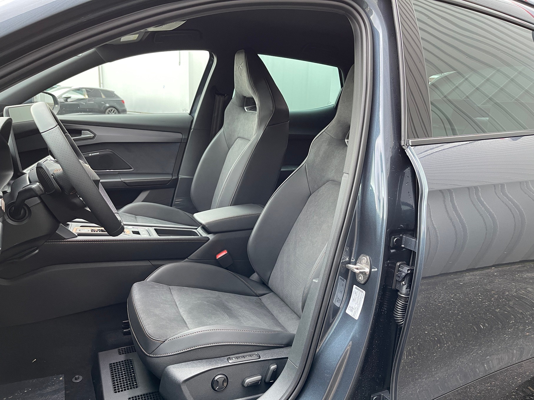CUPRA Formentor 1.5 e-HYBRID pHEV Prime Edition VZ DSG-image-5