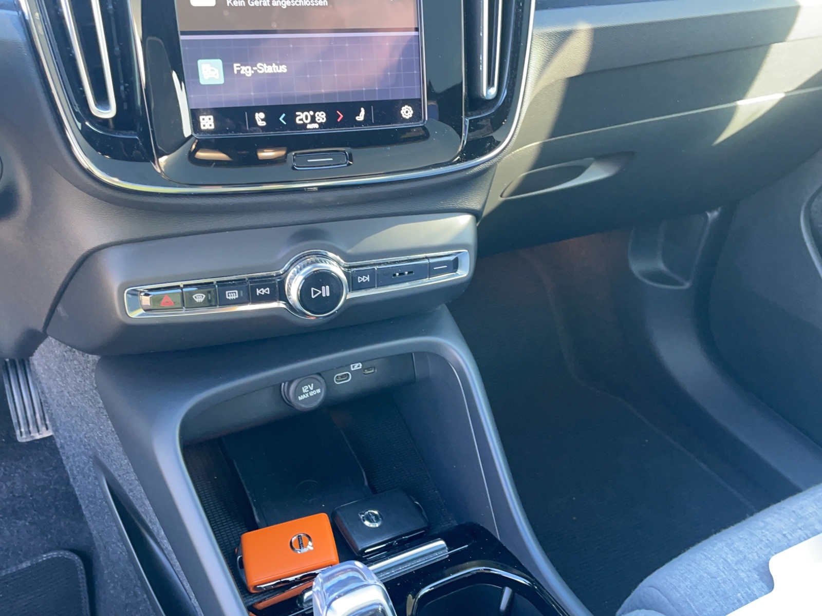 VOLVO C40 P6 Recharge Plus-image-10