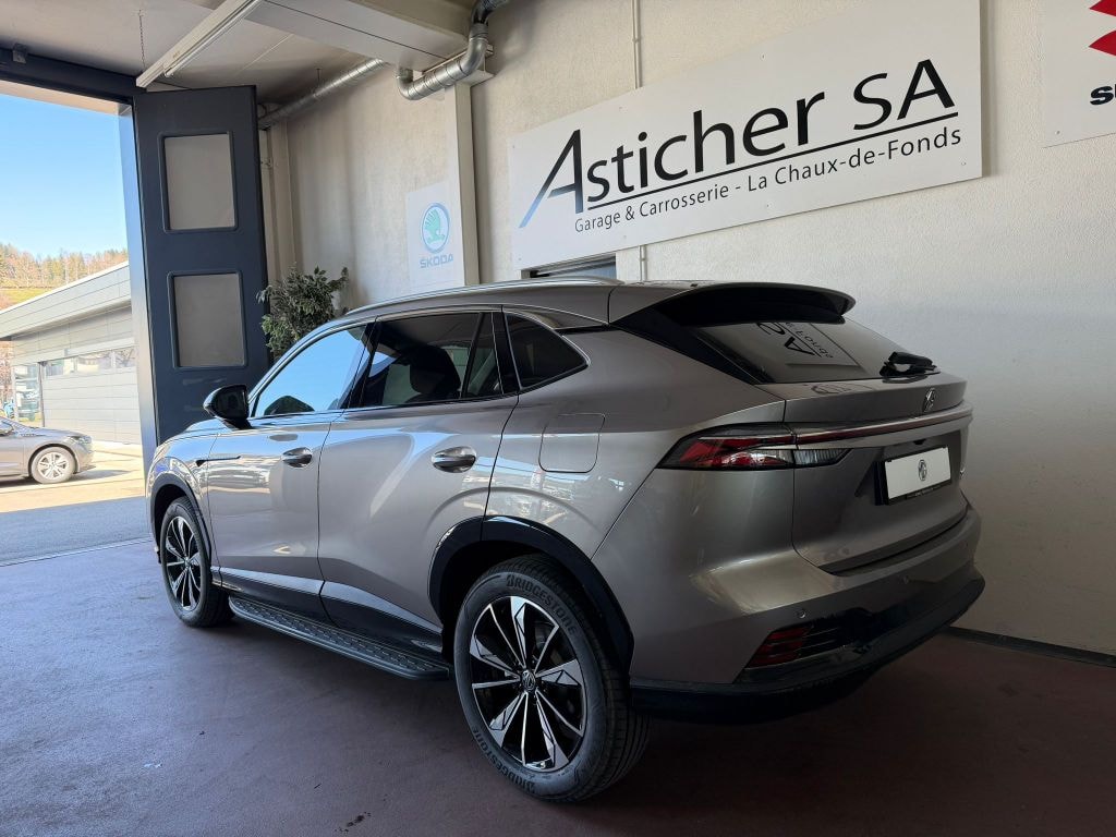MG HS 1.5 T PHEV Comfort-image-2