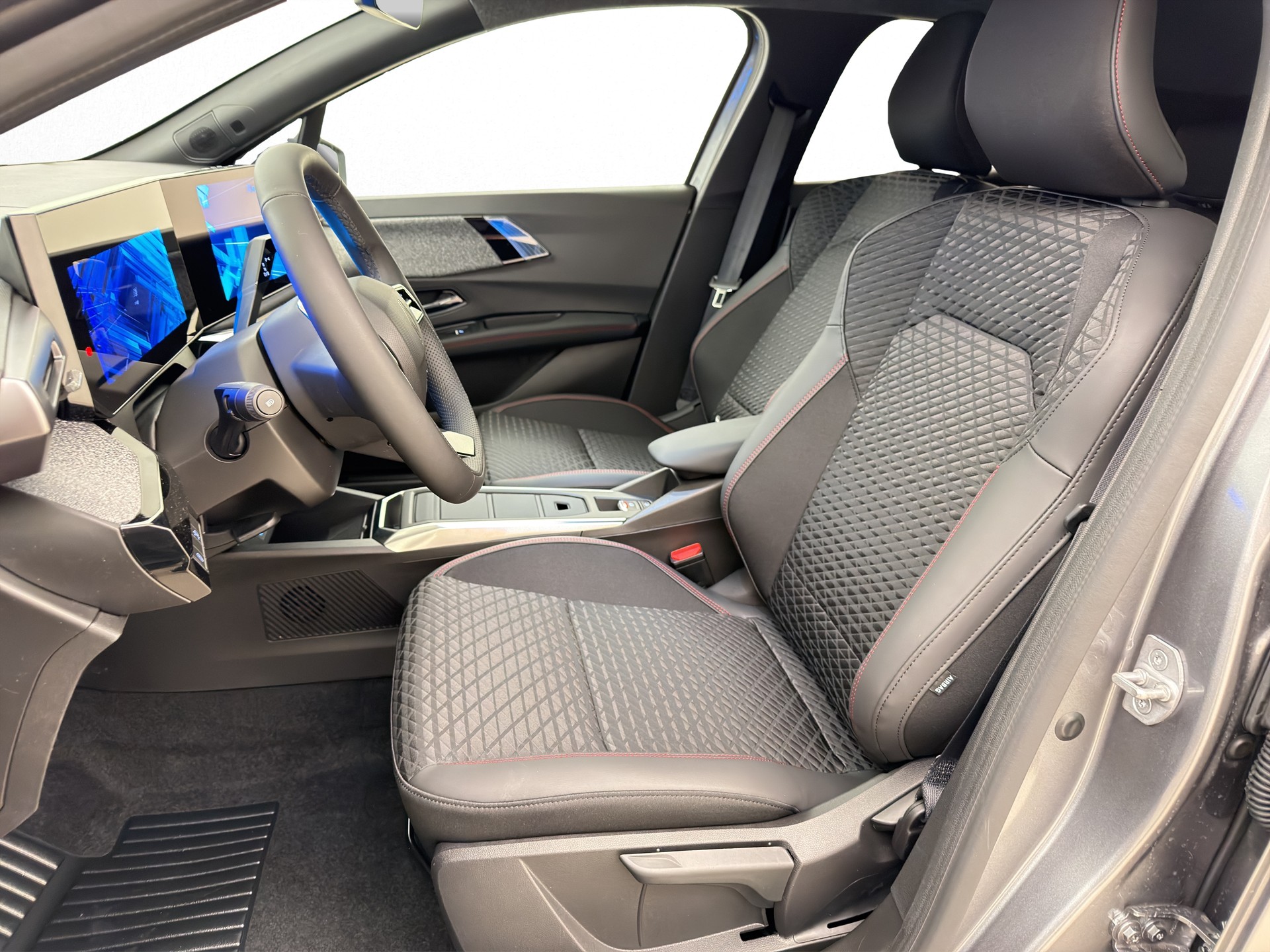 RENAULT Clio 1.8 E-Tech techno-image-3